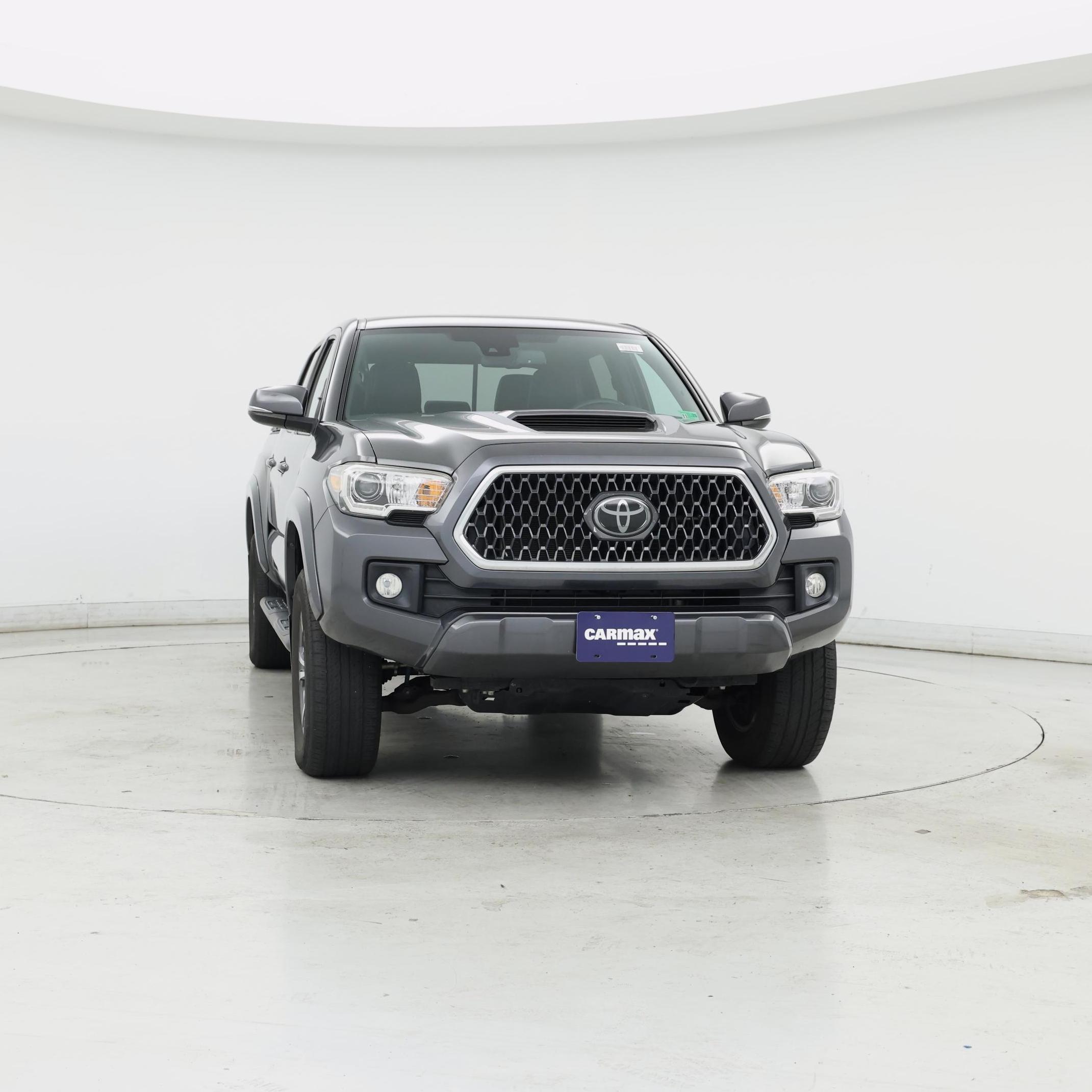 Thumbnail: 2018 Toyota Tacoma - 5