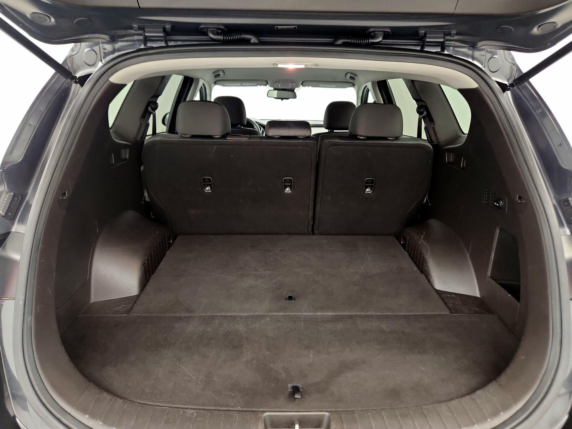 Thumbnail: 2020 Hyundai Santa Fe - 20