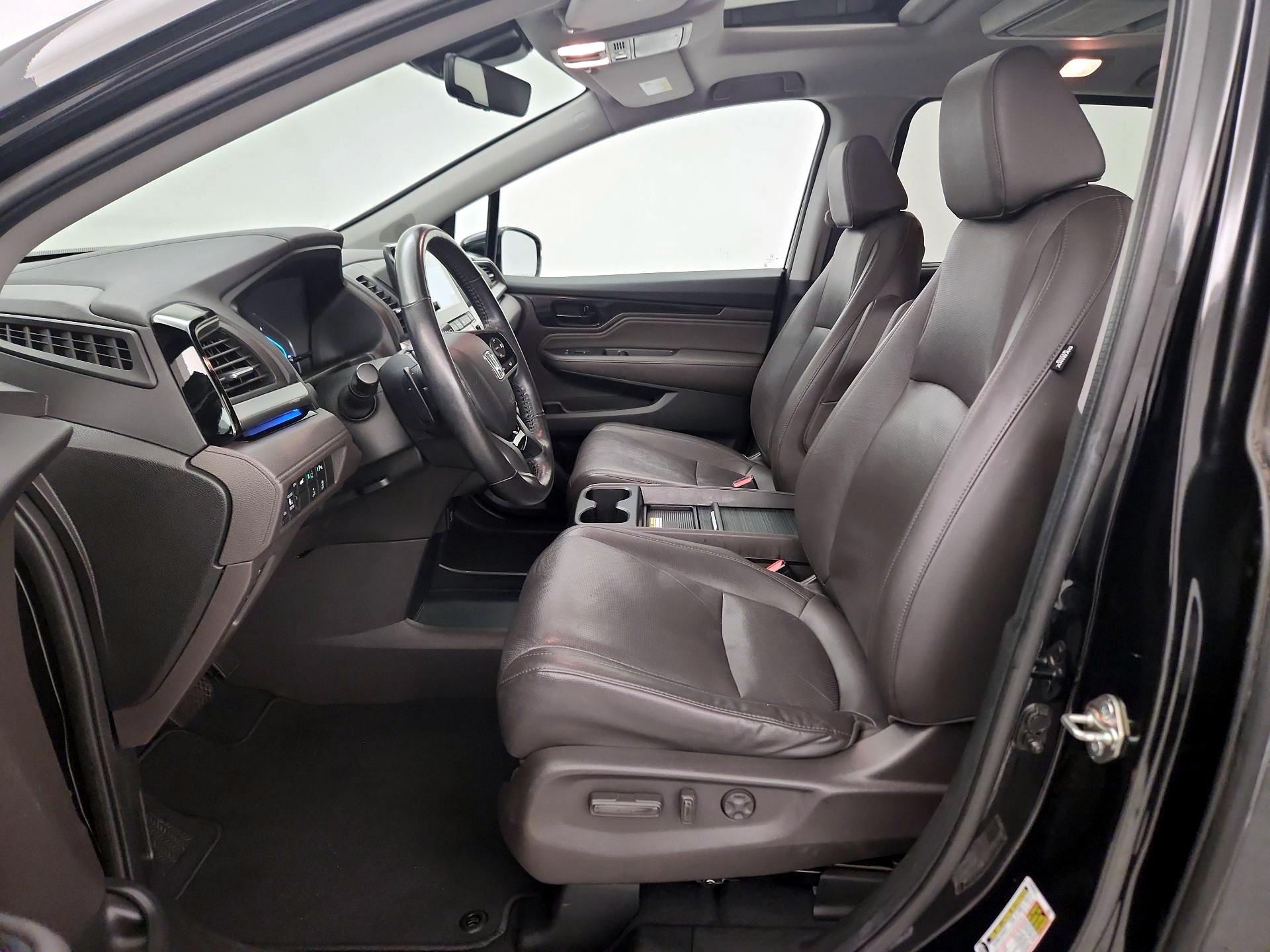 Thumbnail: 2019 Honda Odyssey - 11