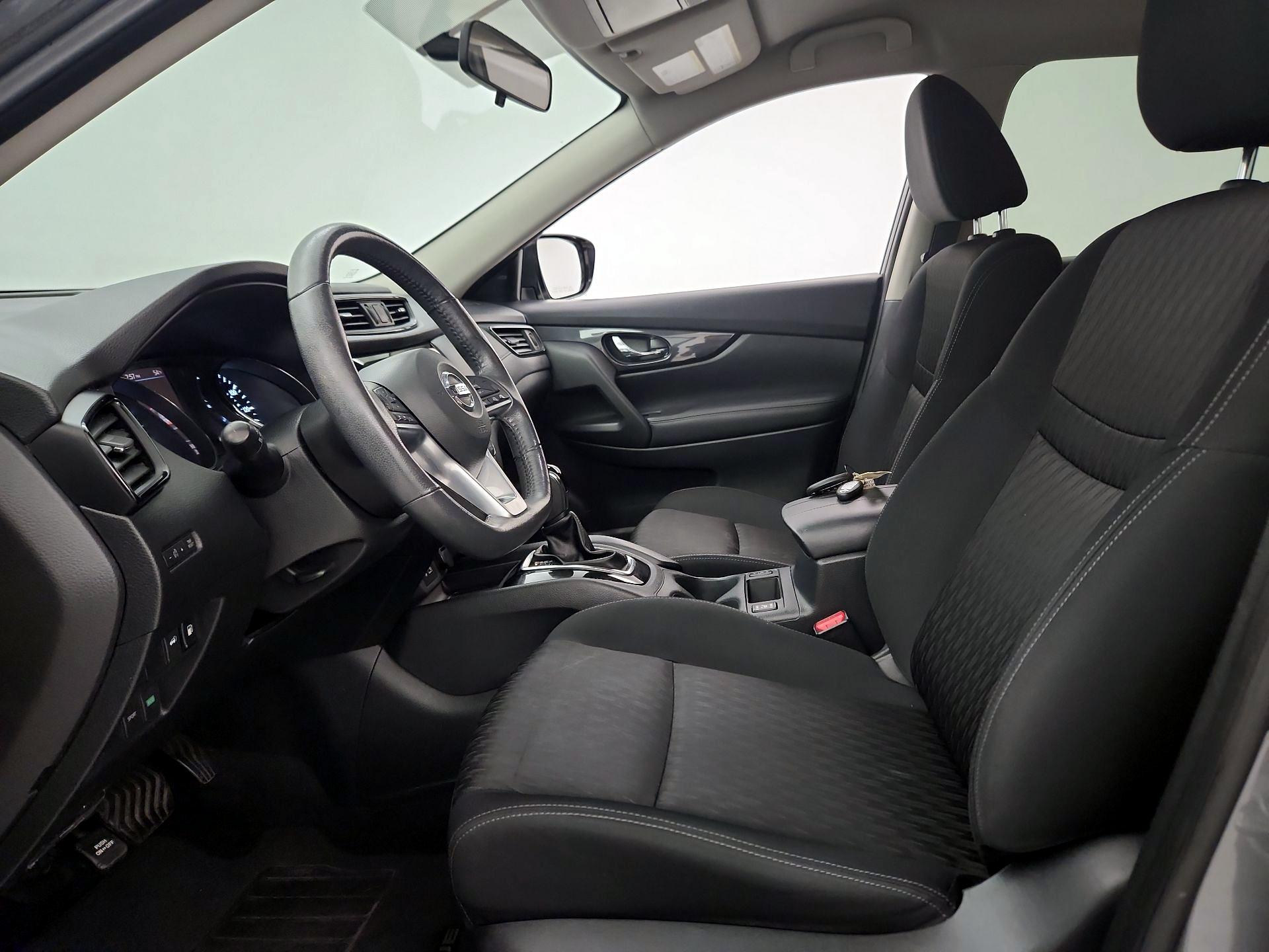 Thumbnail: 2018 Nissan Rogue - 11