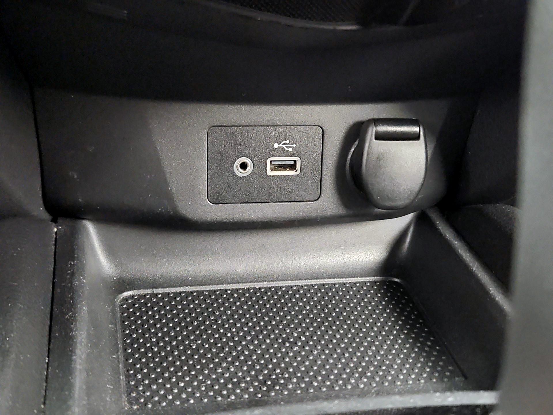 Thumbnail: 2018 Nissan Rogue - 18