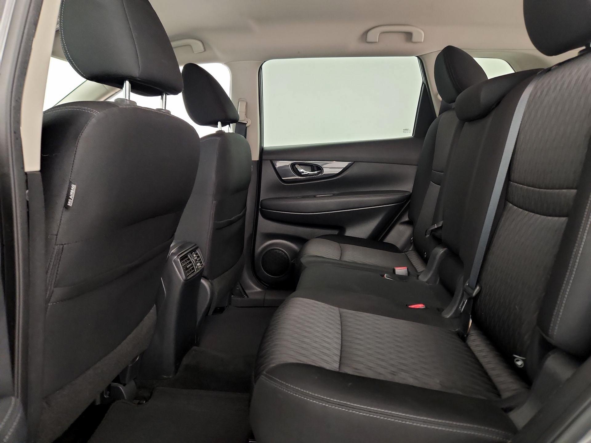 Thumbnail: 2018 Nissan Rogue - 19