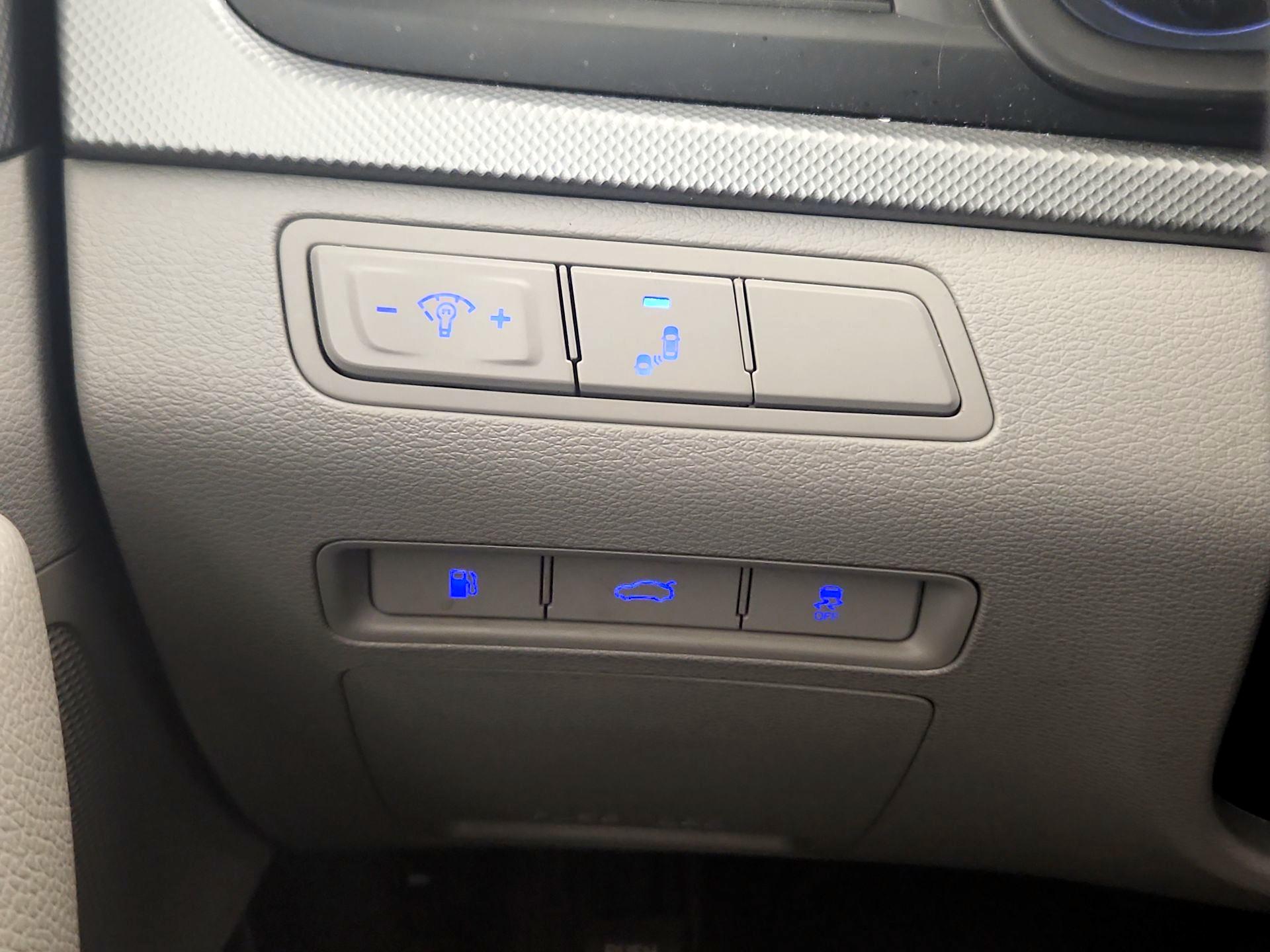 Thumbnail: 2018 Hyundai Sonata - 13