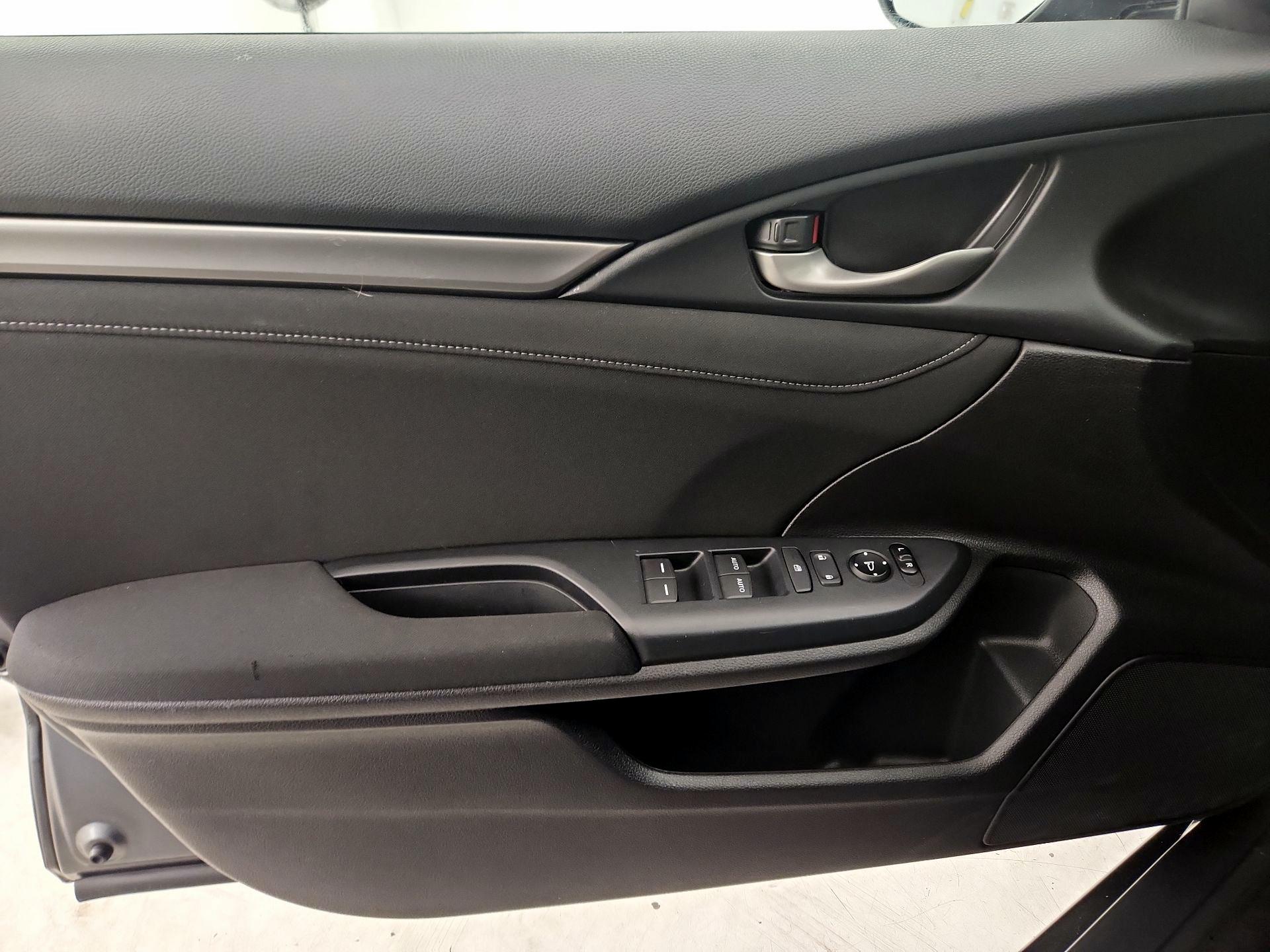 Thumbnail: 2019 Honda Civic - 12