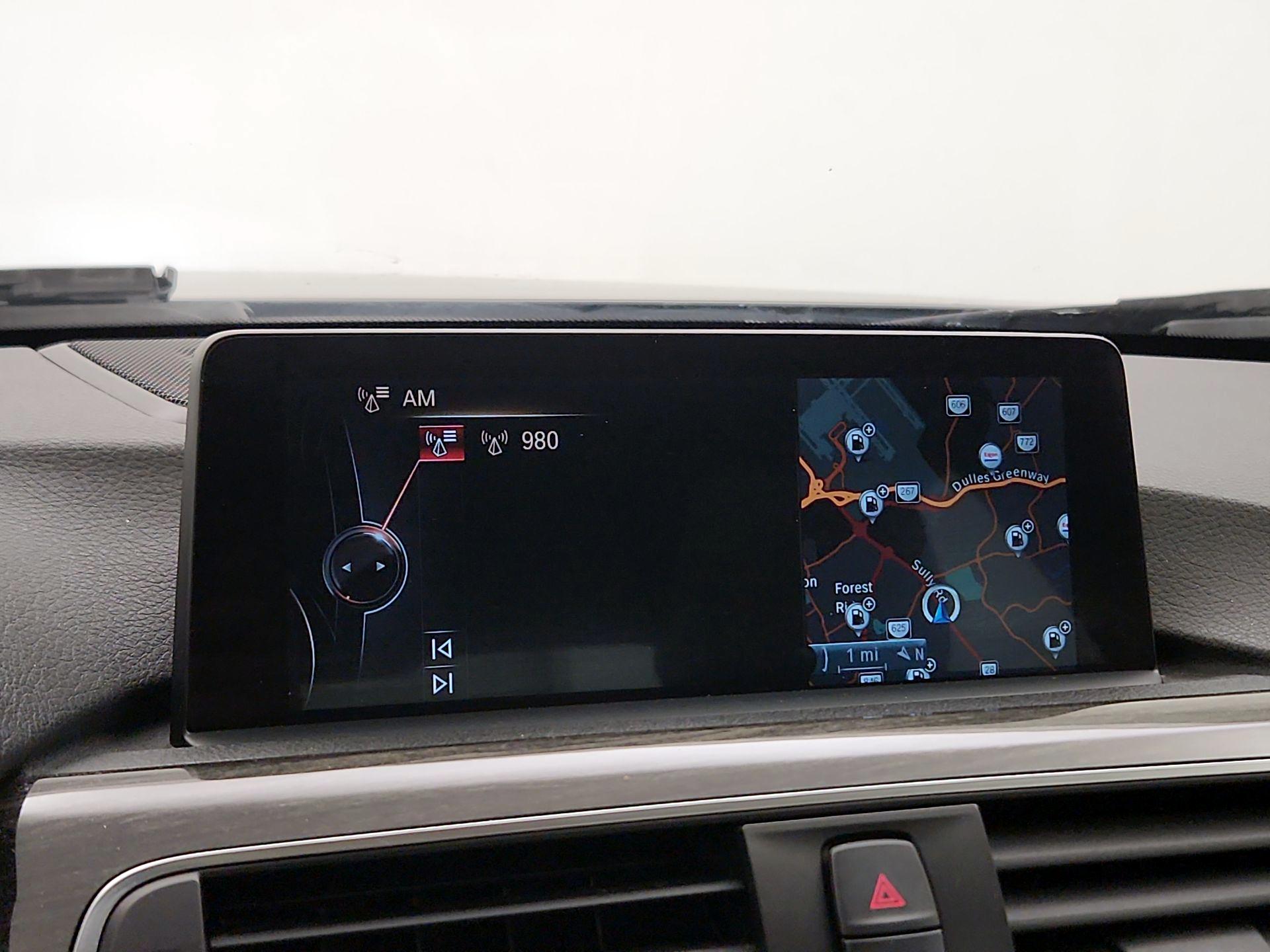 Thumbnail: 2016 BMW 3 Series - 16