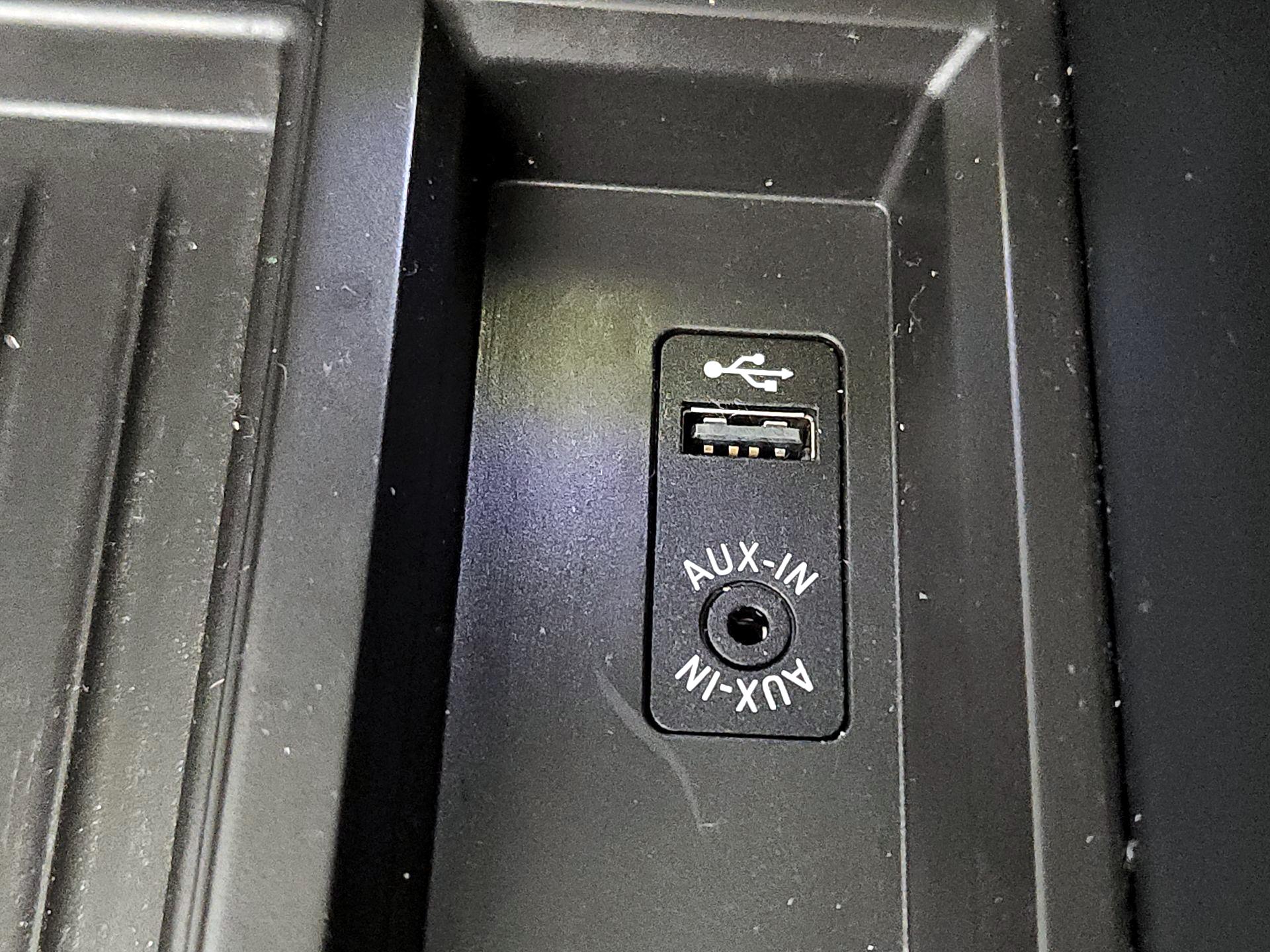 Thumbnail: 2016 BMW 3 Series - 19