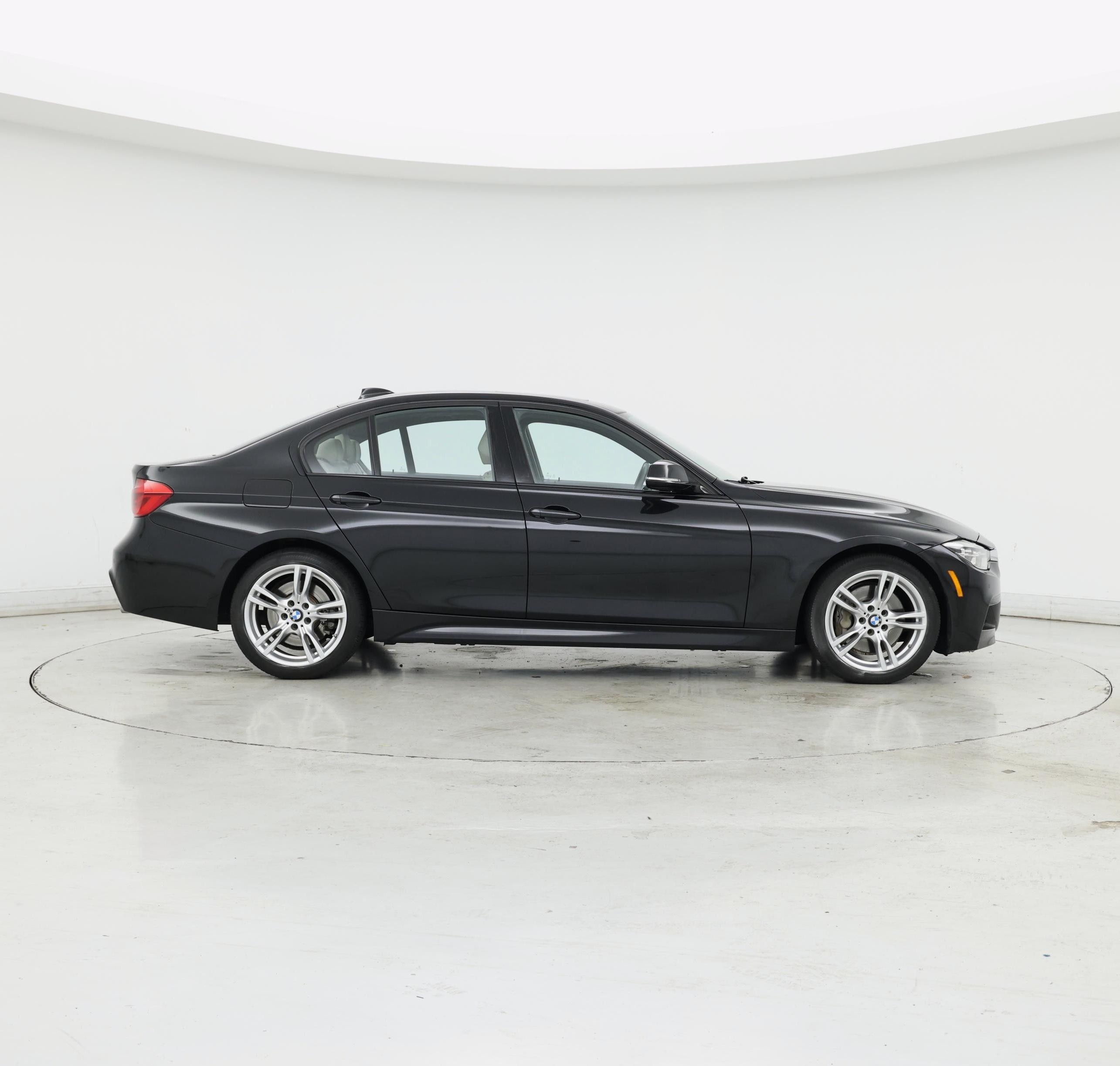 Thumbnail: 2016 BMW 3 Series - 7