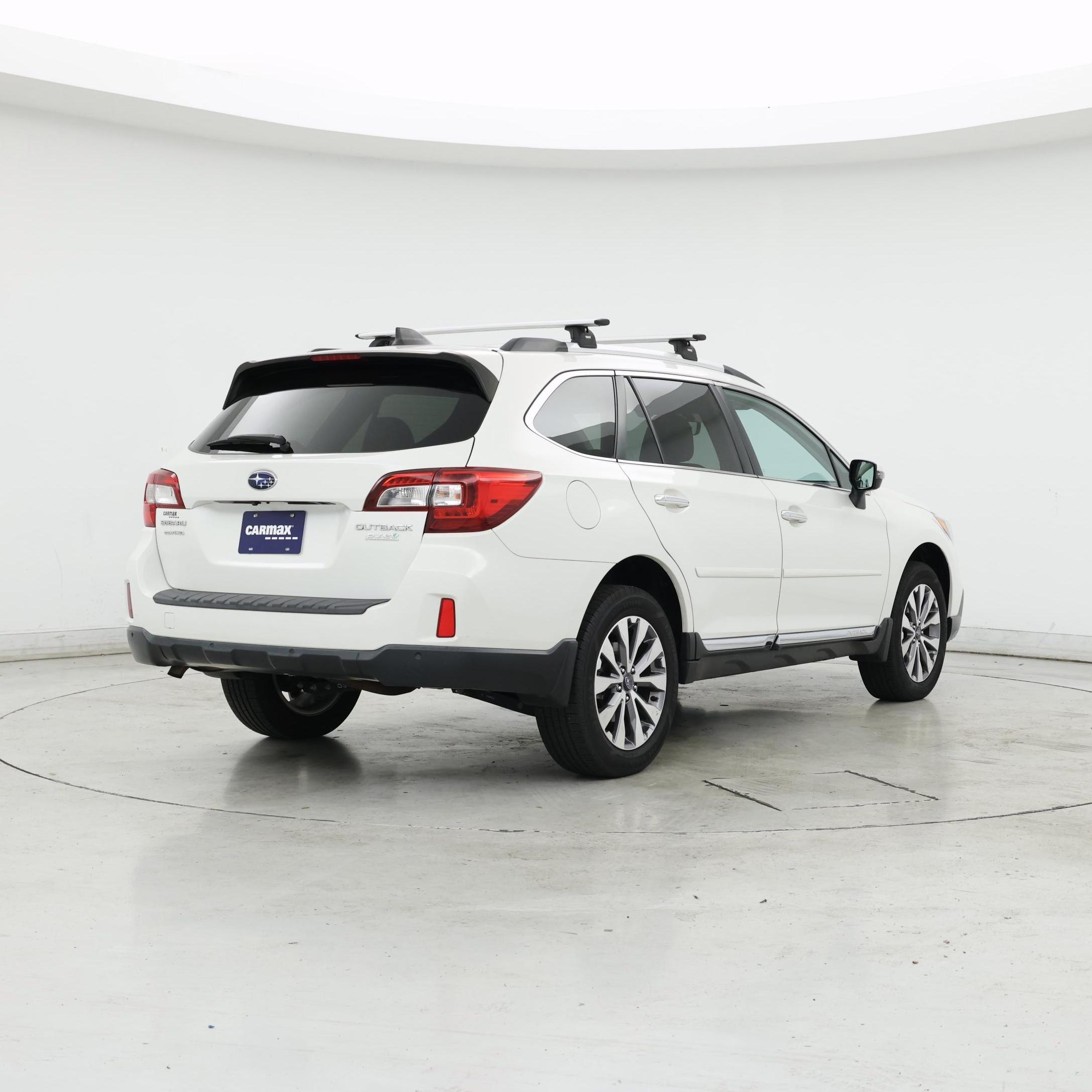 Thumbnail: 2017 Subaru Outback - 8