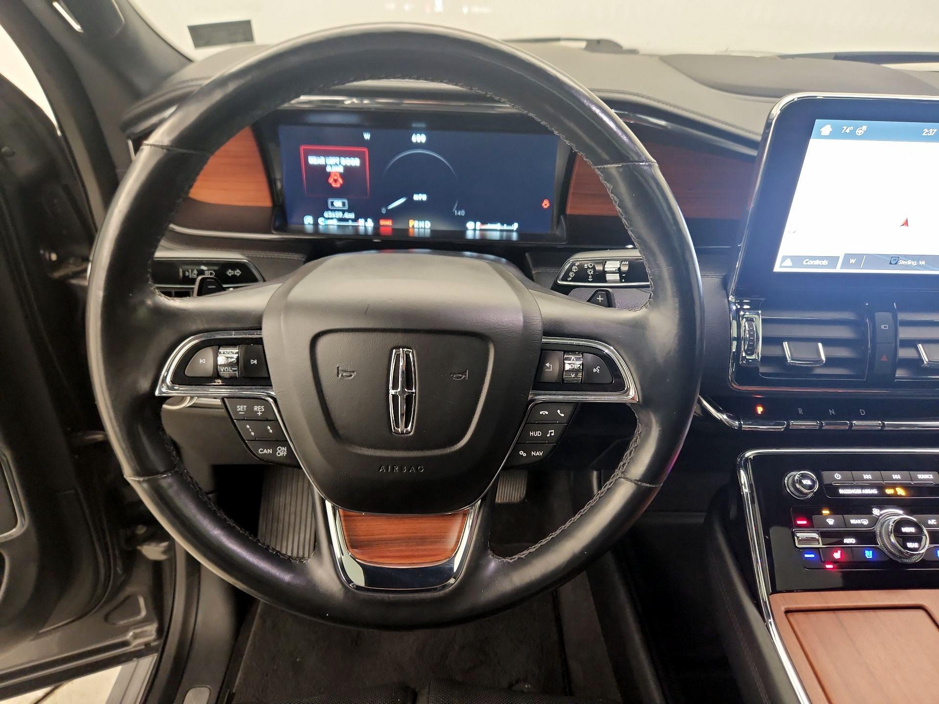 Thumbnail: 2018 Lincoln Navigator - 10