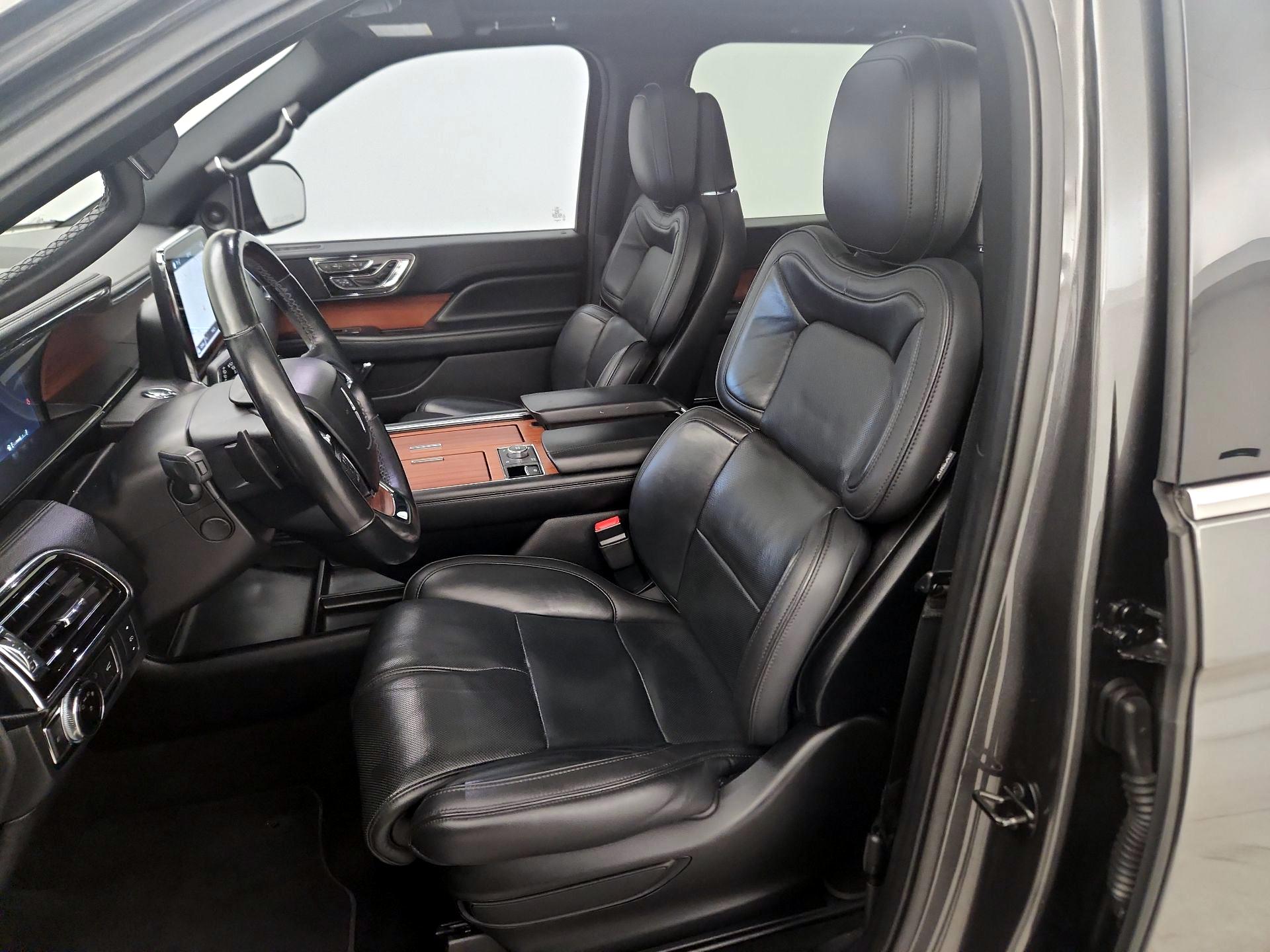 Thumbnail: 2018 Lincoln Navigator - 11