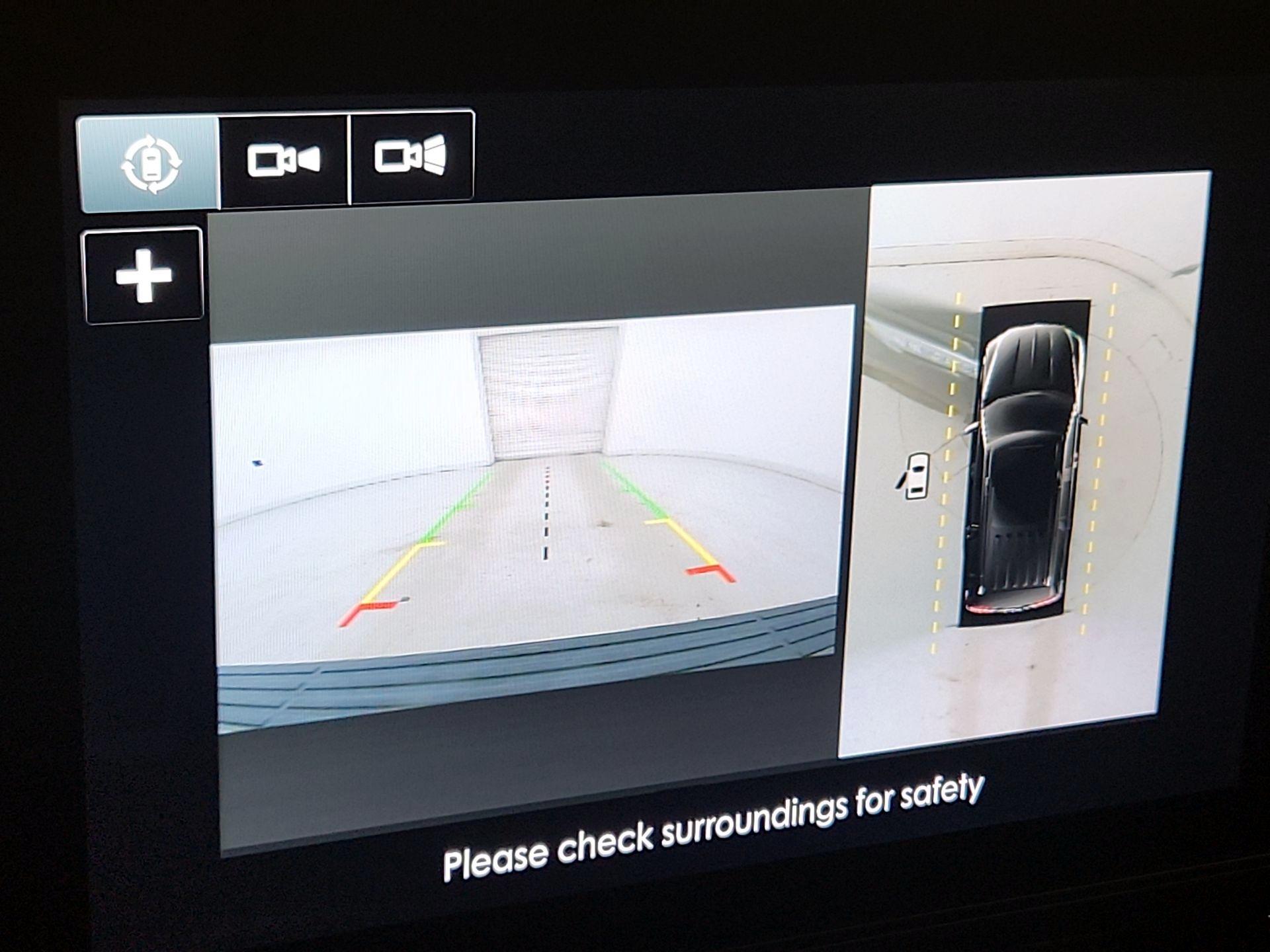 Thumbnail: 2018 Lincoln Navigator - 15