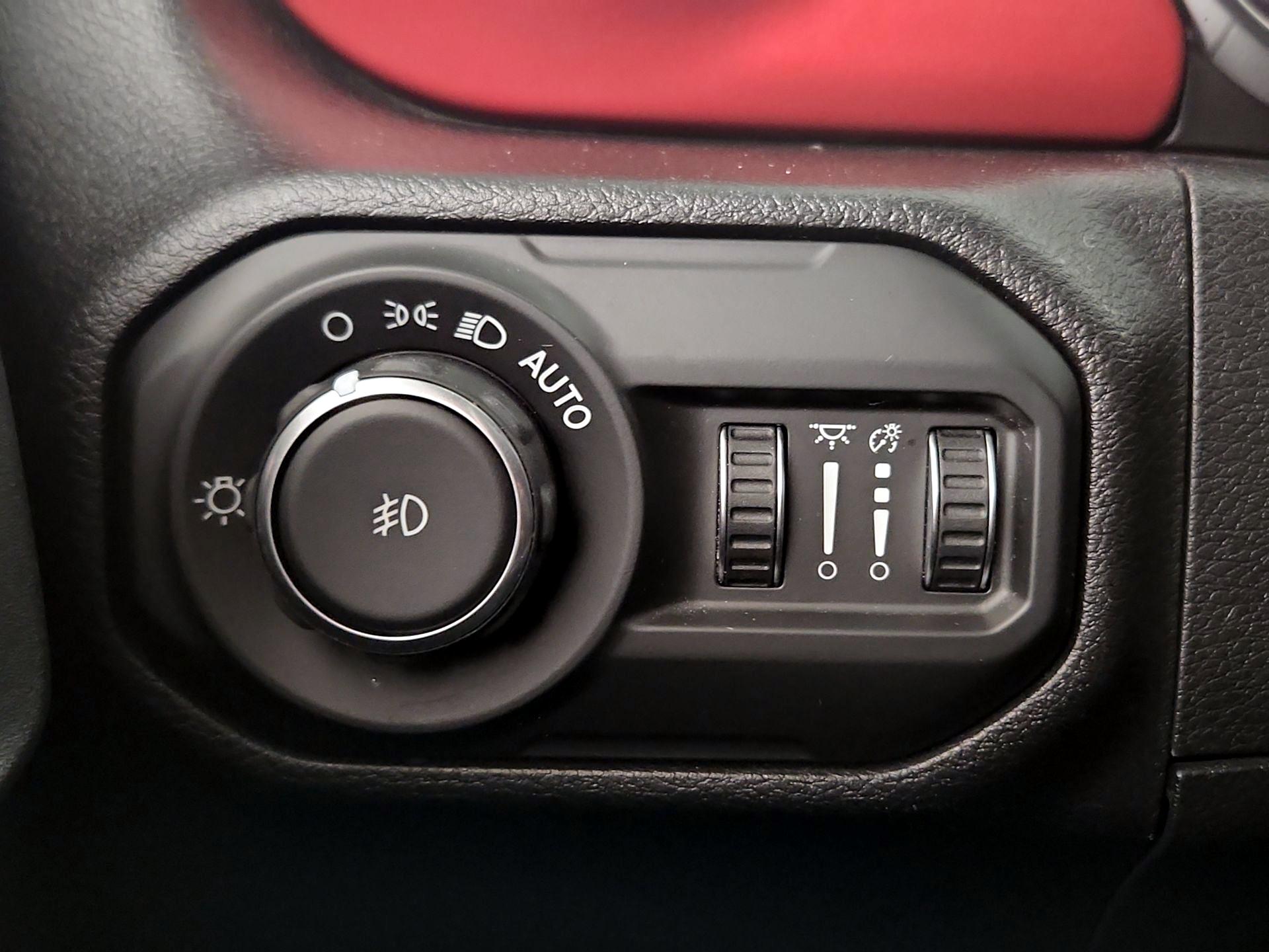 Thumbnail: 2021 Jeep Wrangler - 13