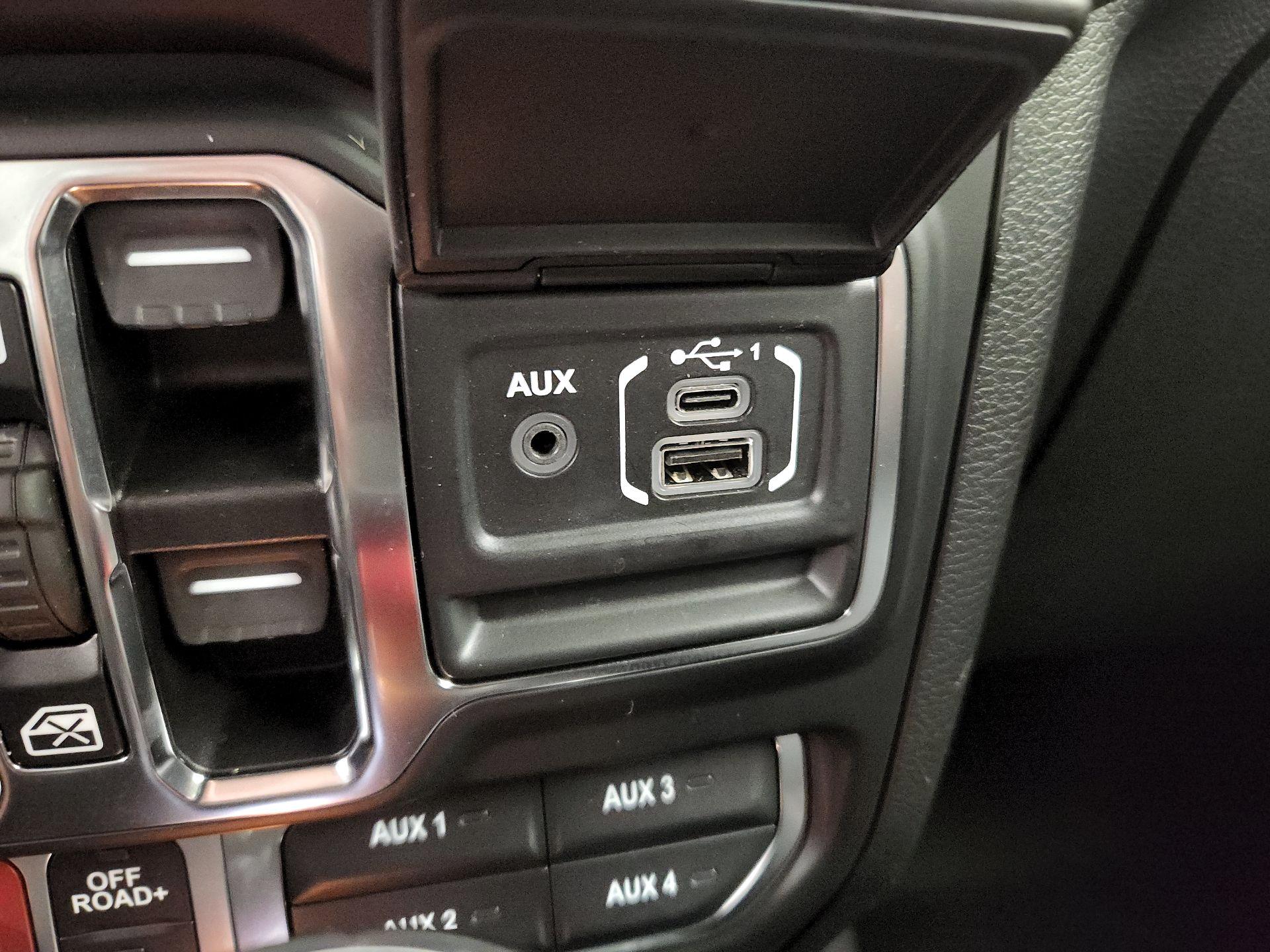 Thumbnail: 2021 Jeep Wrangler - 19