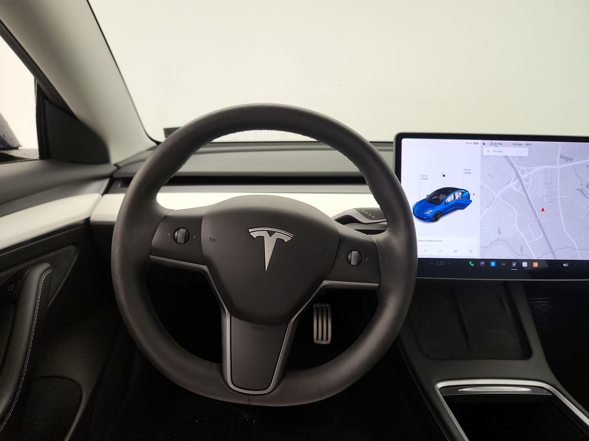 Thumbnail: 2022 Tesla Model 3 - 10