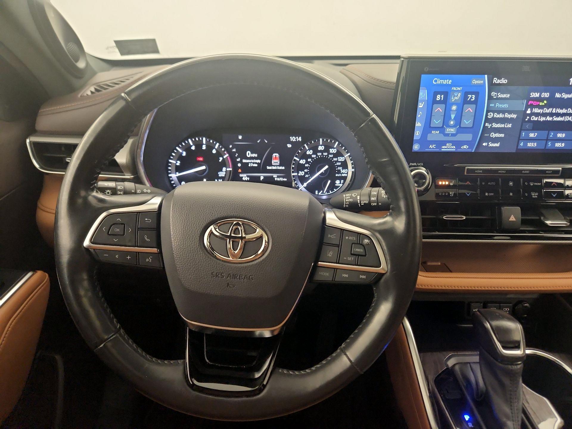 Thumbnail: 2021 Toyota Highlander - 10