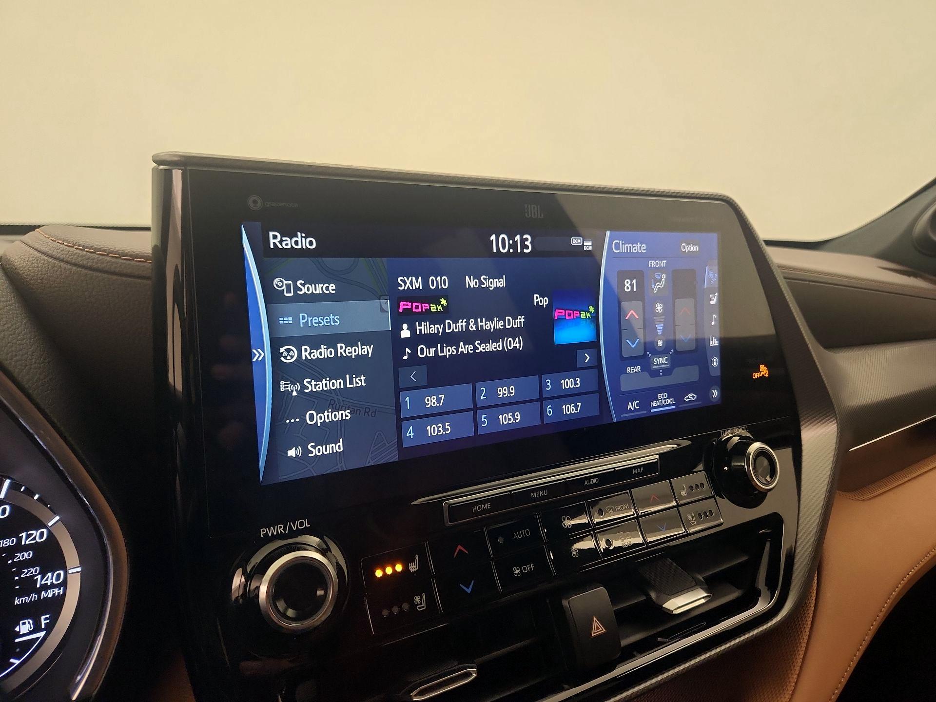 Thumbnail: 2021 Toyota Highlander - 15