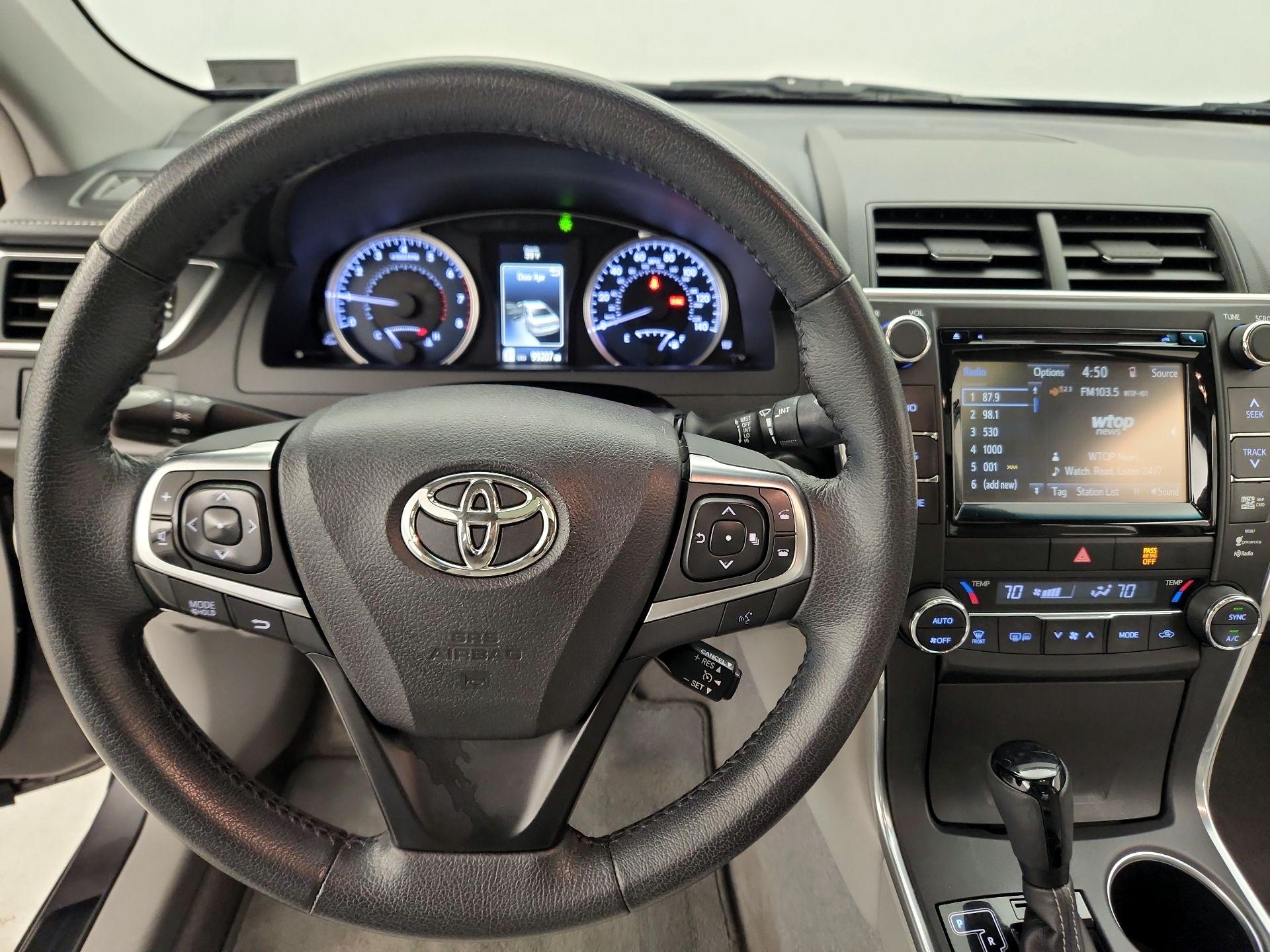Thumbnail: 2015 Toyota Camry - 10