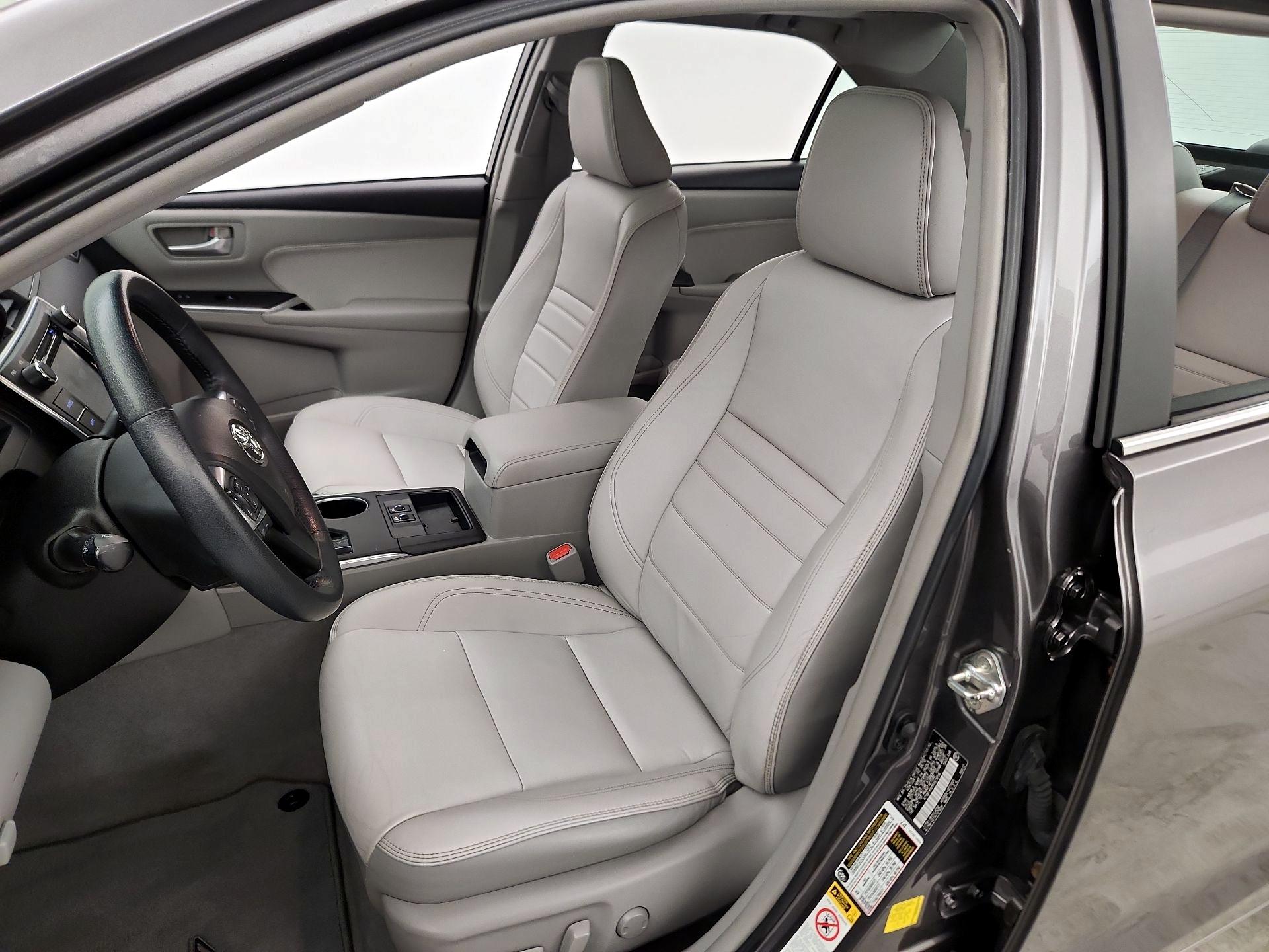 Thumbnail: 2015 Toyota Camry - 11