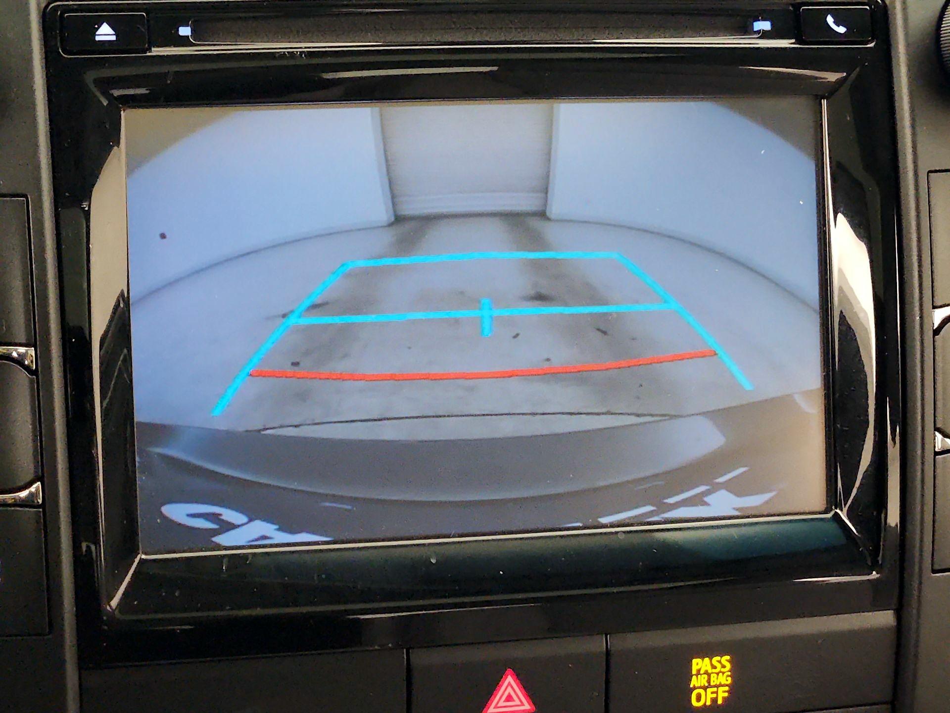 Thumbnail: 2015 Toyota Camry - 14