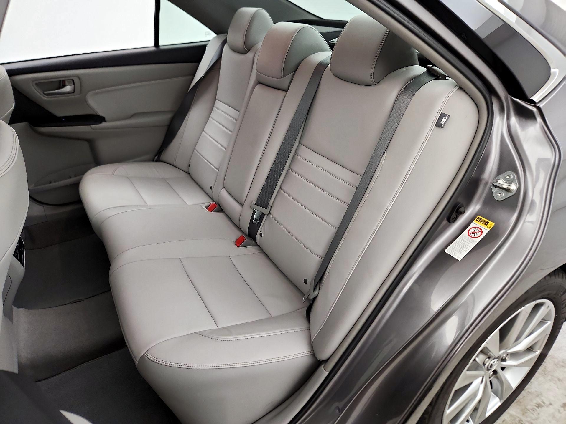 Thumbnail: 2015 Toyota Camry - 20