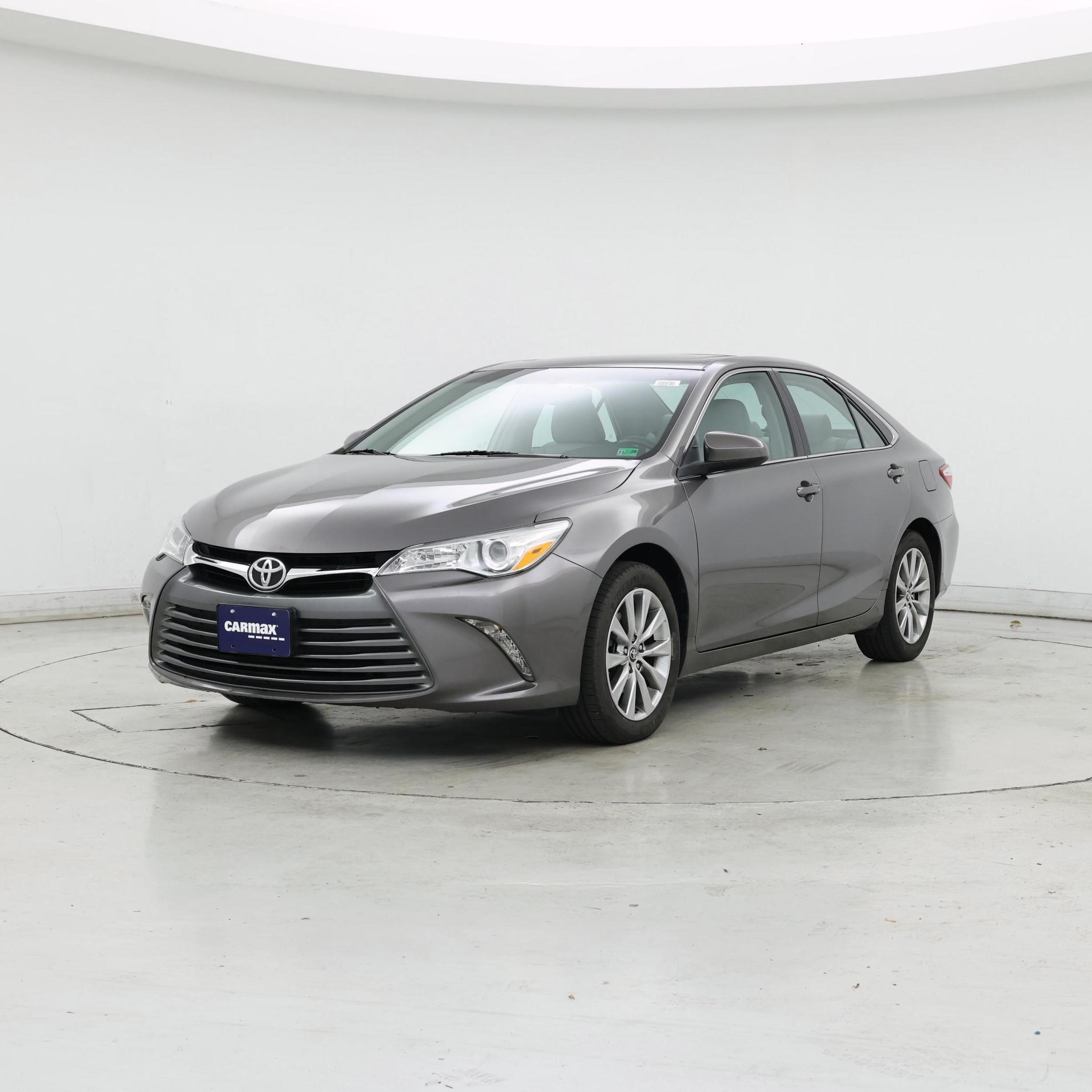 Thumbnail: 2015 Toyota Camry - 4