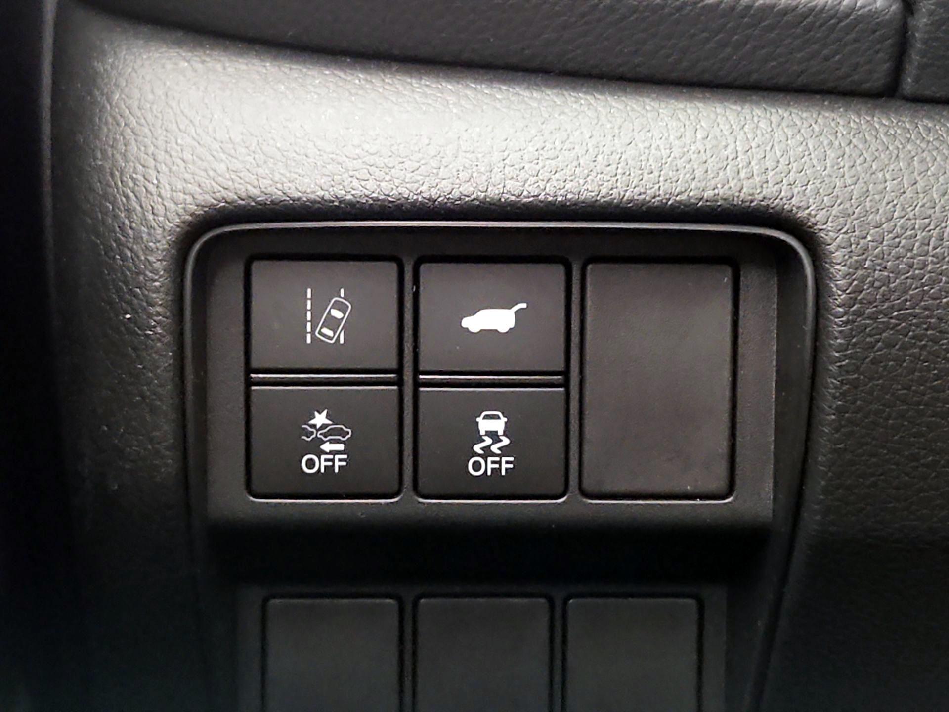 Thumbnail: 2018 Honda CR-V - 13