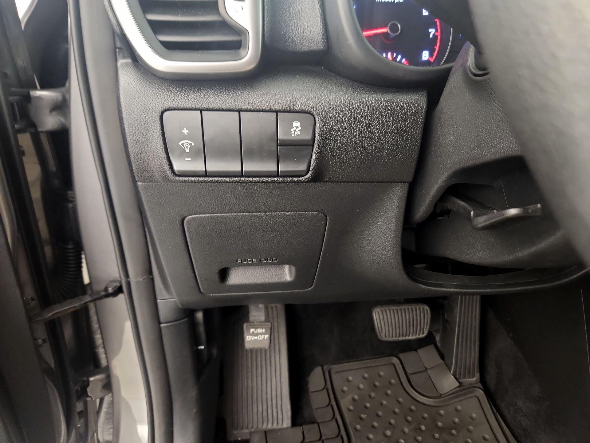 Thumbnail: 2018 Kia Sportage - 13