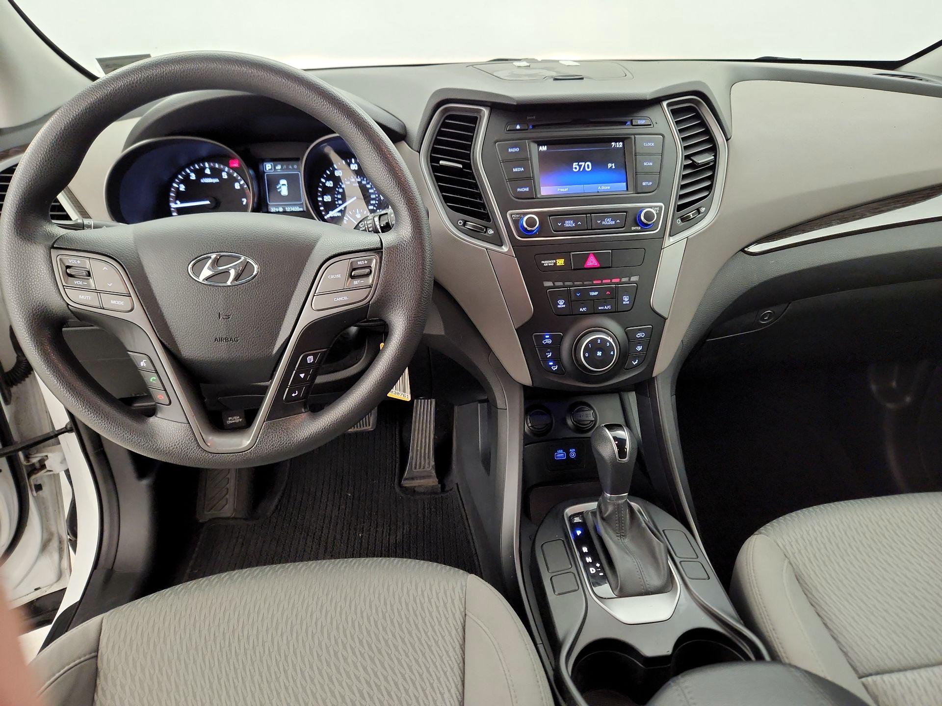 Thumbnail: 2017 Hyundai Santa Fe - 9