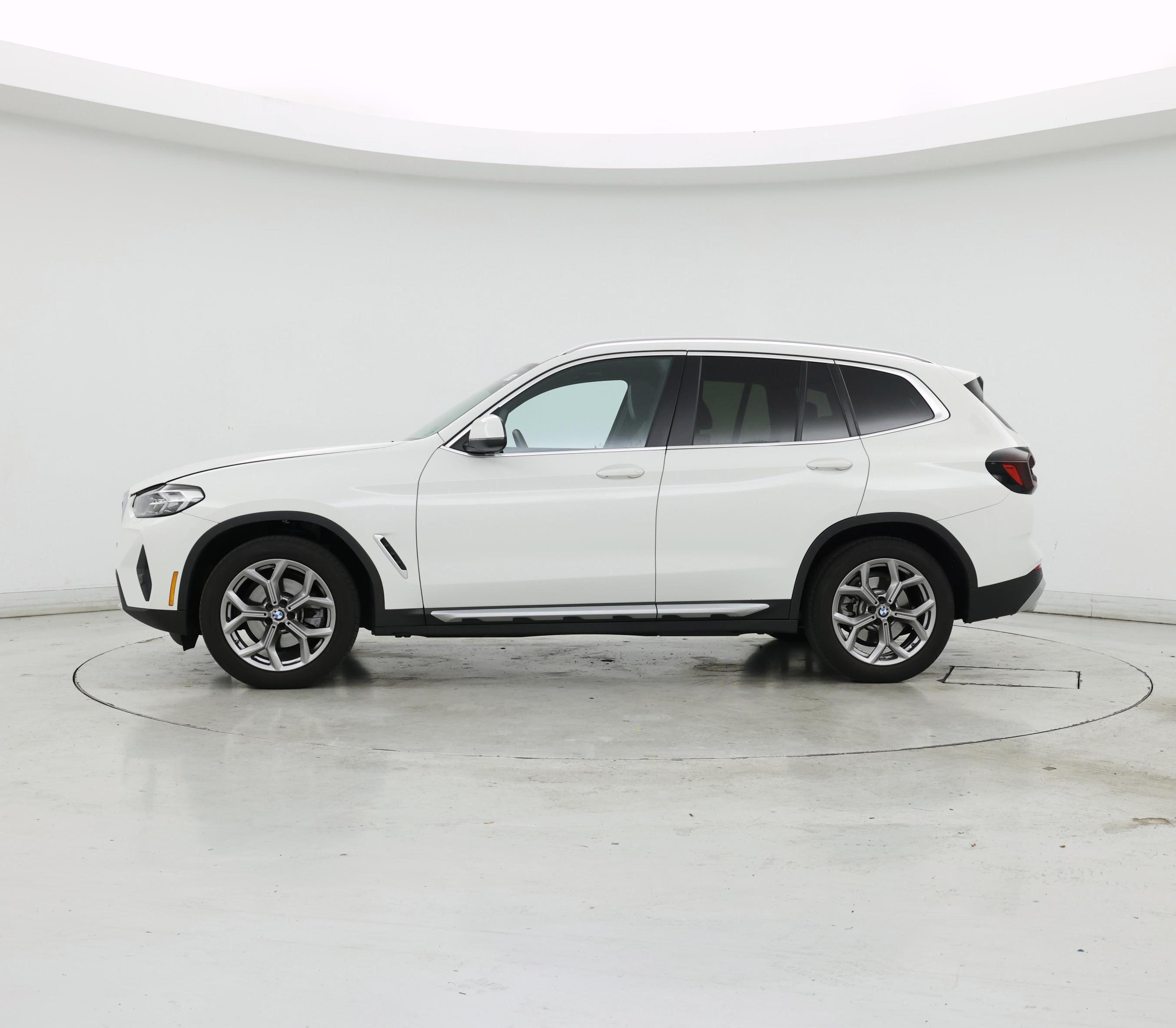 Thumbnail: 2022 BMW X3 - 3
