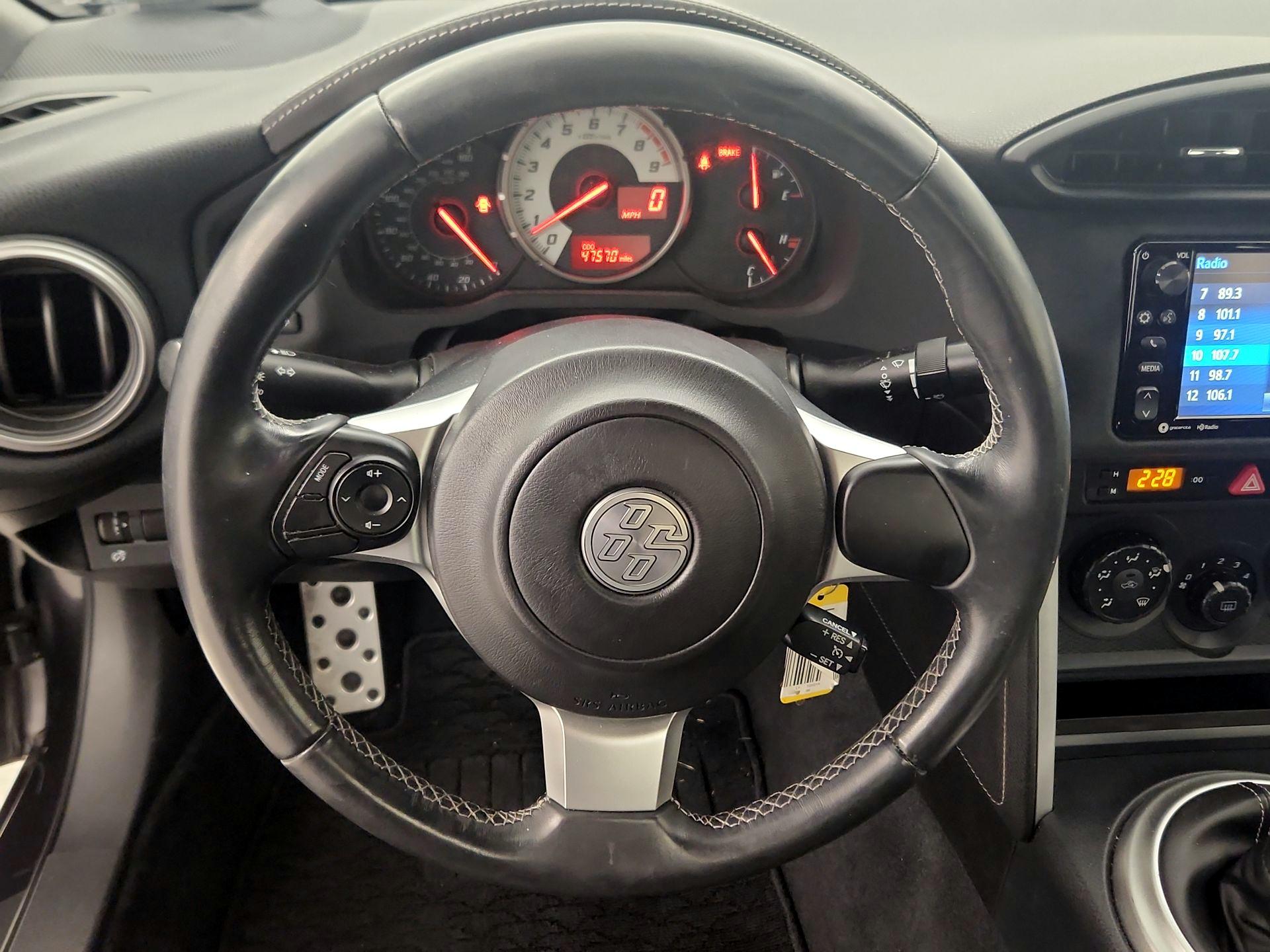 Thumbnail: 2017 Toyota 86 - 10