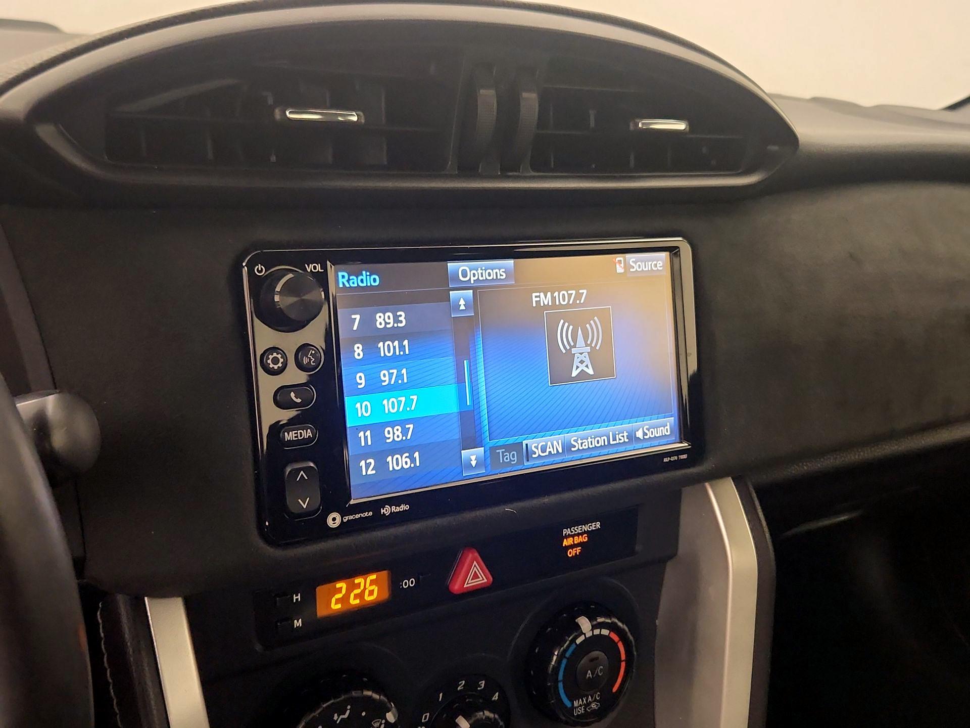 Thumbnail: 2017 Toyota 86 - 15