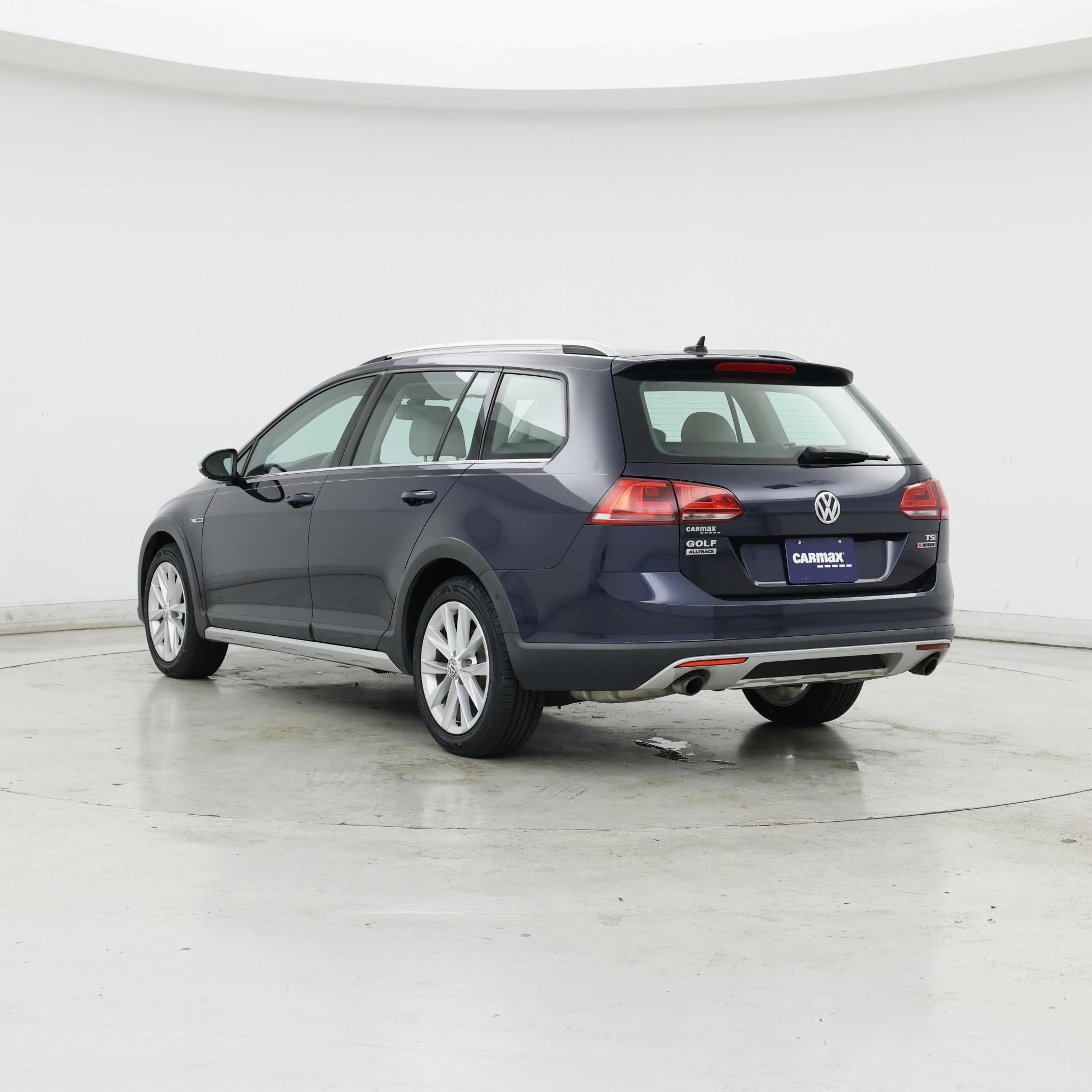 Thumbnail: 2017 Volkswagen Golf - 2