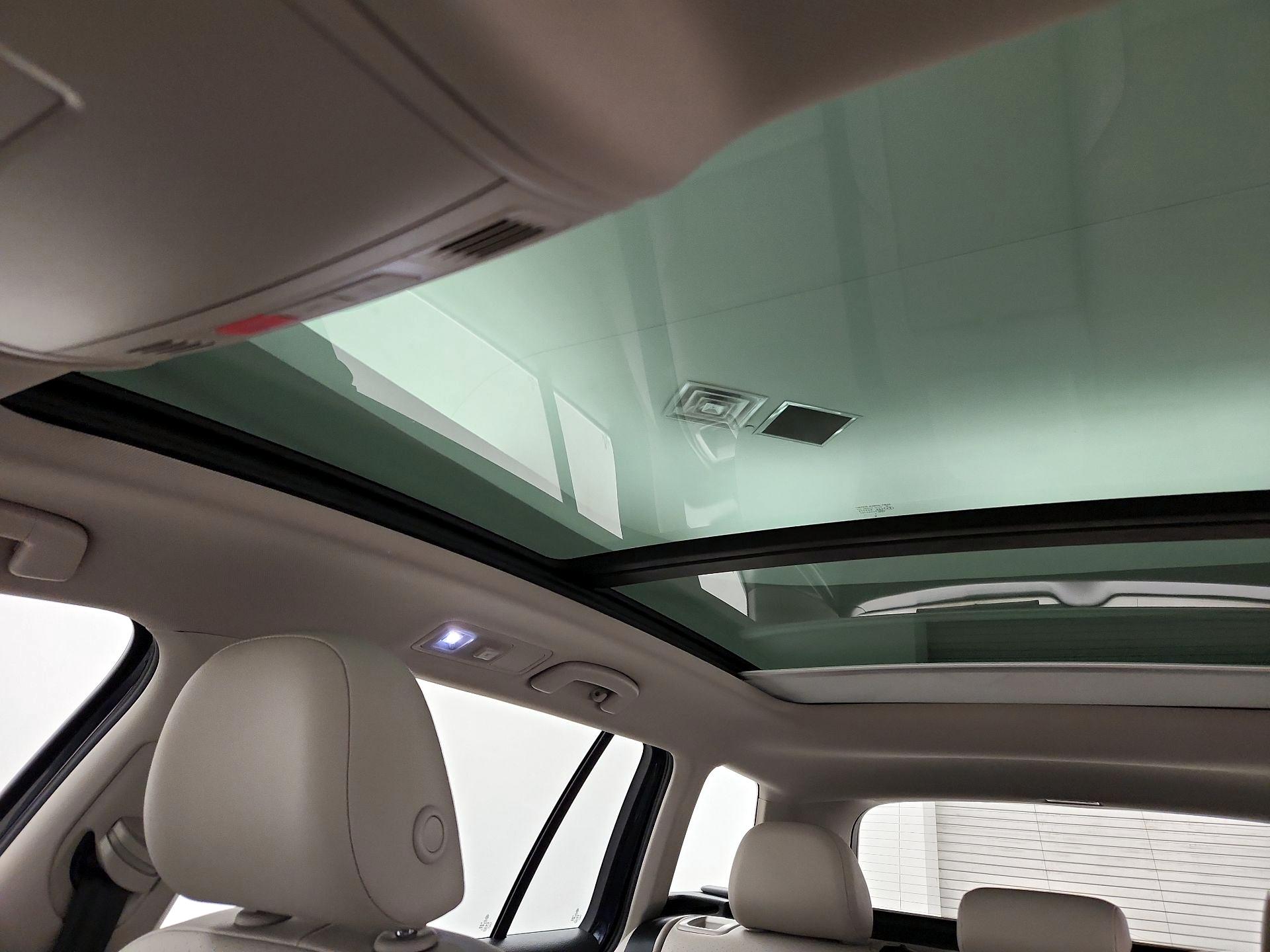 Thumbnail: 2017 Volkswagen Golf - 19