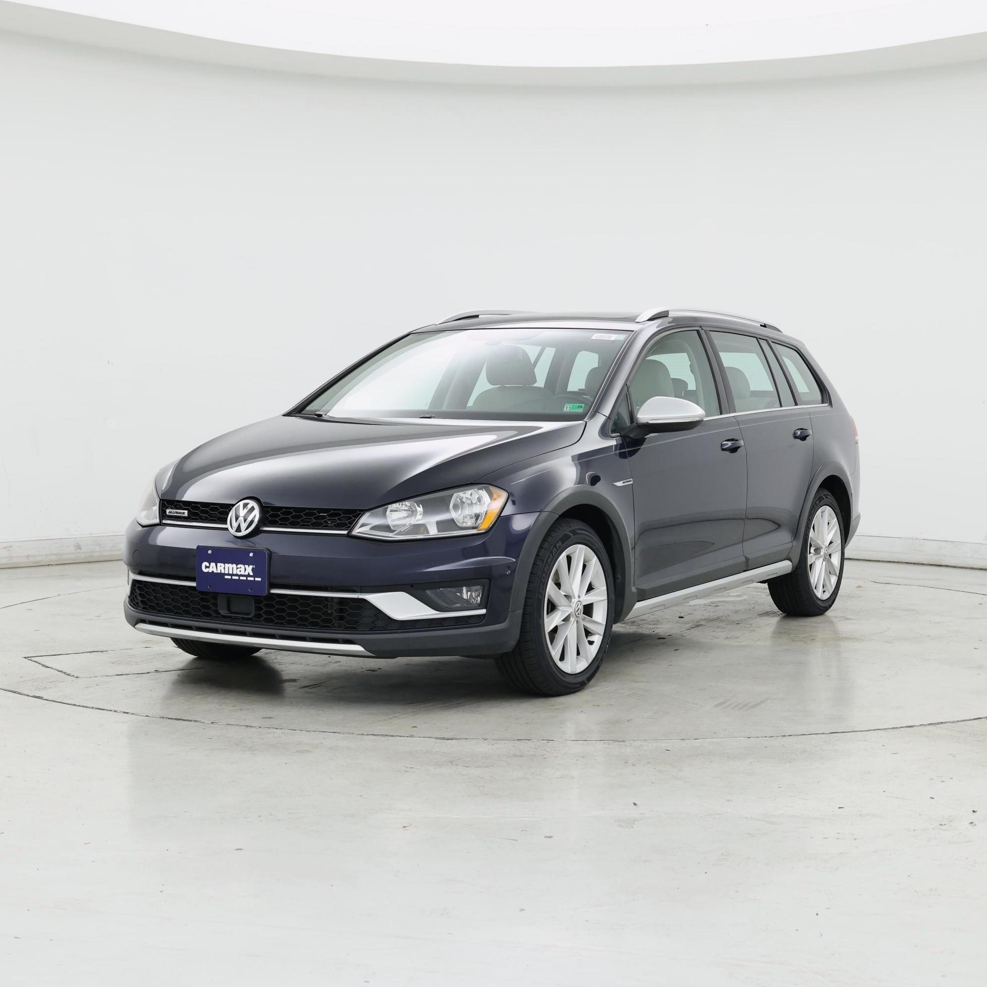 Thumbnail: 2017 Volkswagen Golf - 4