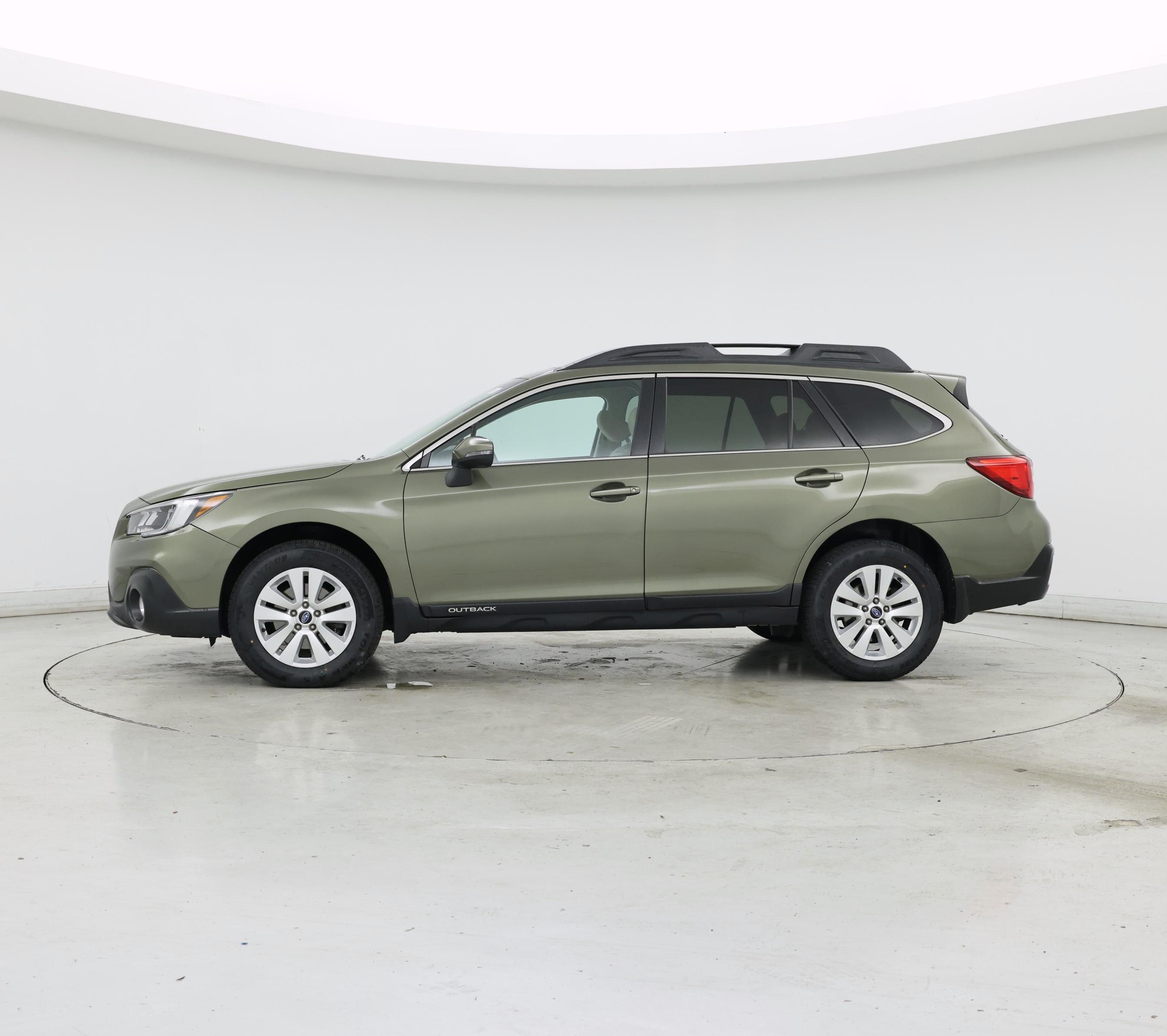 Thumbnail: 2019 Subaru Outback - 3