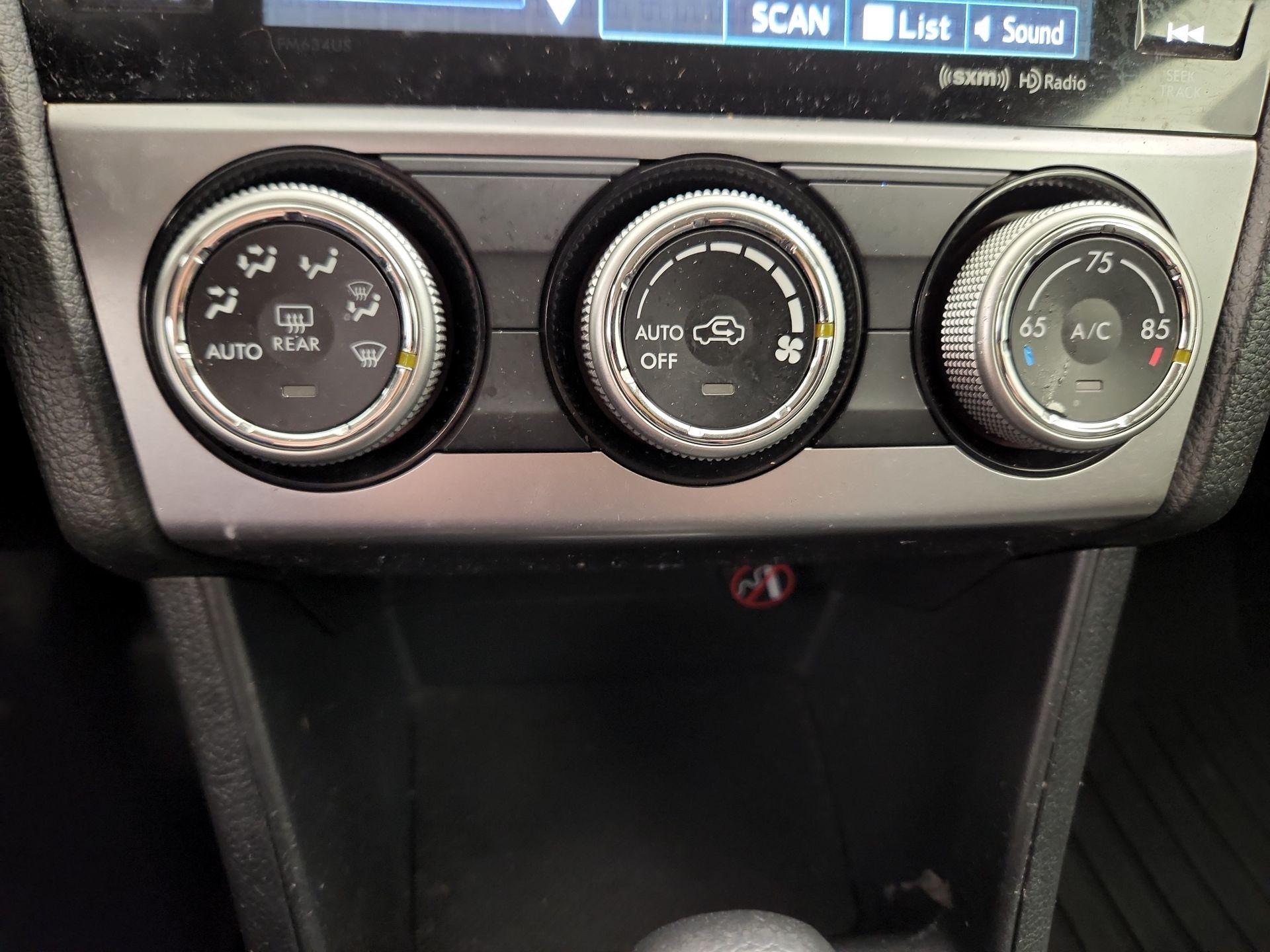 Thumbnail: 2015 Subaru XV Crosstrek - 17