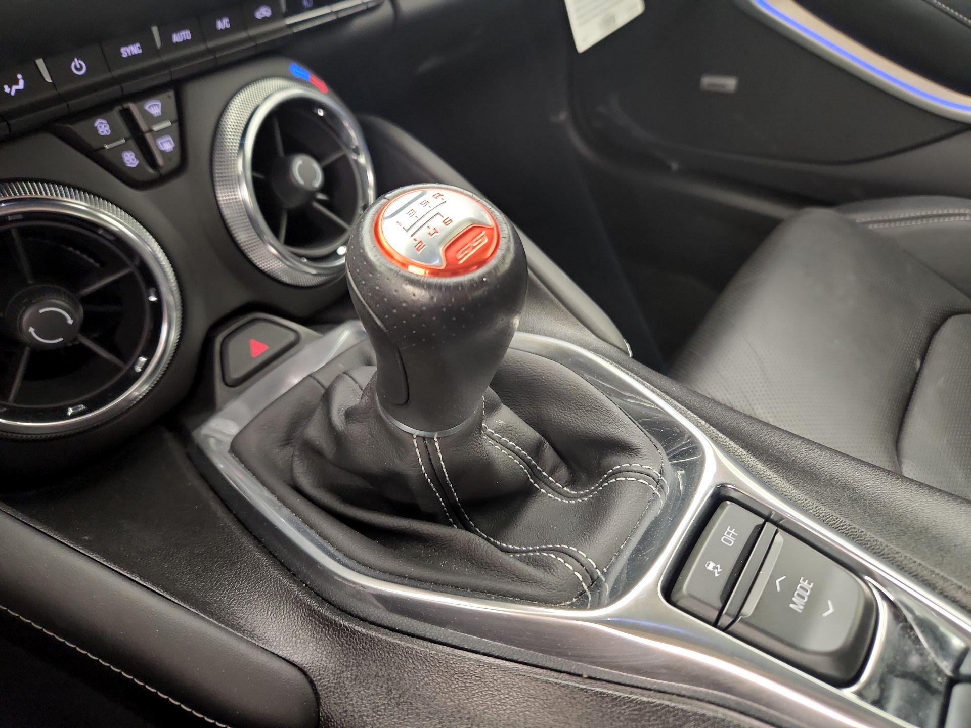 Thumbnail: 2017 Chevrolet Camaro - 18