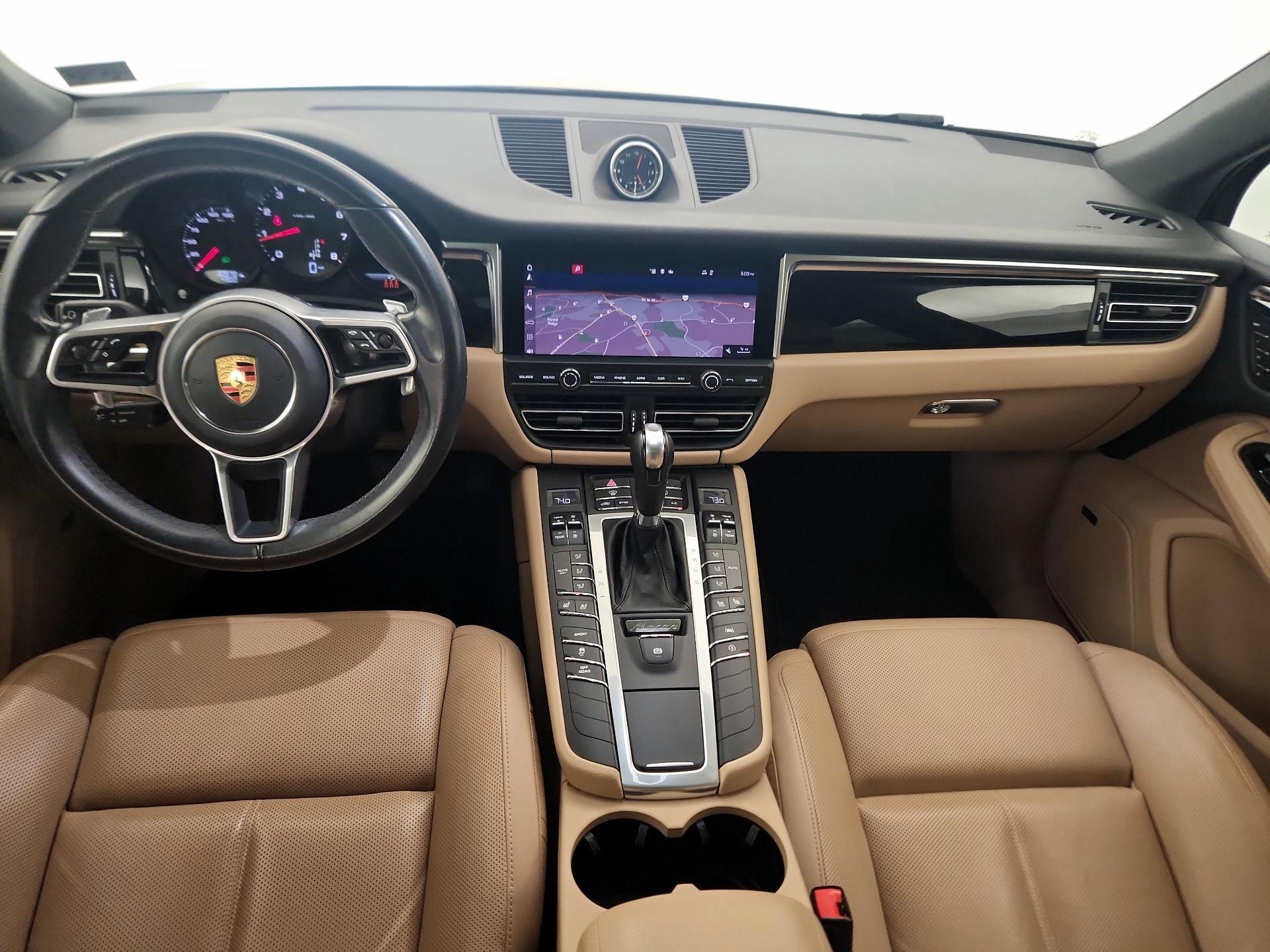 Thumbnail: 2021 Porsche Macan - 9