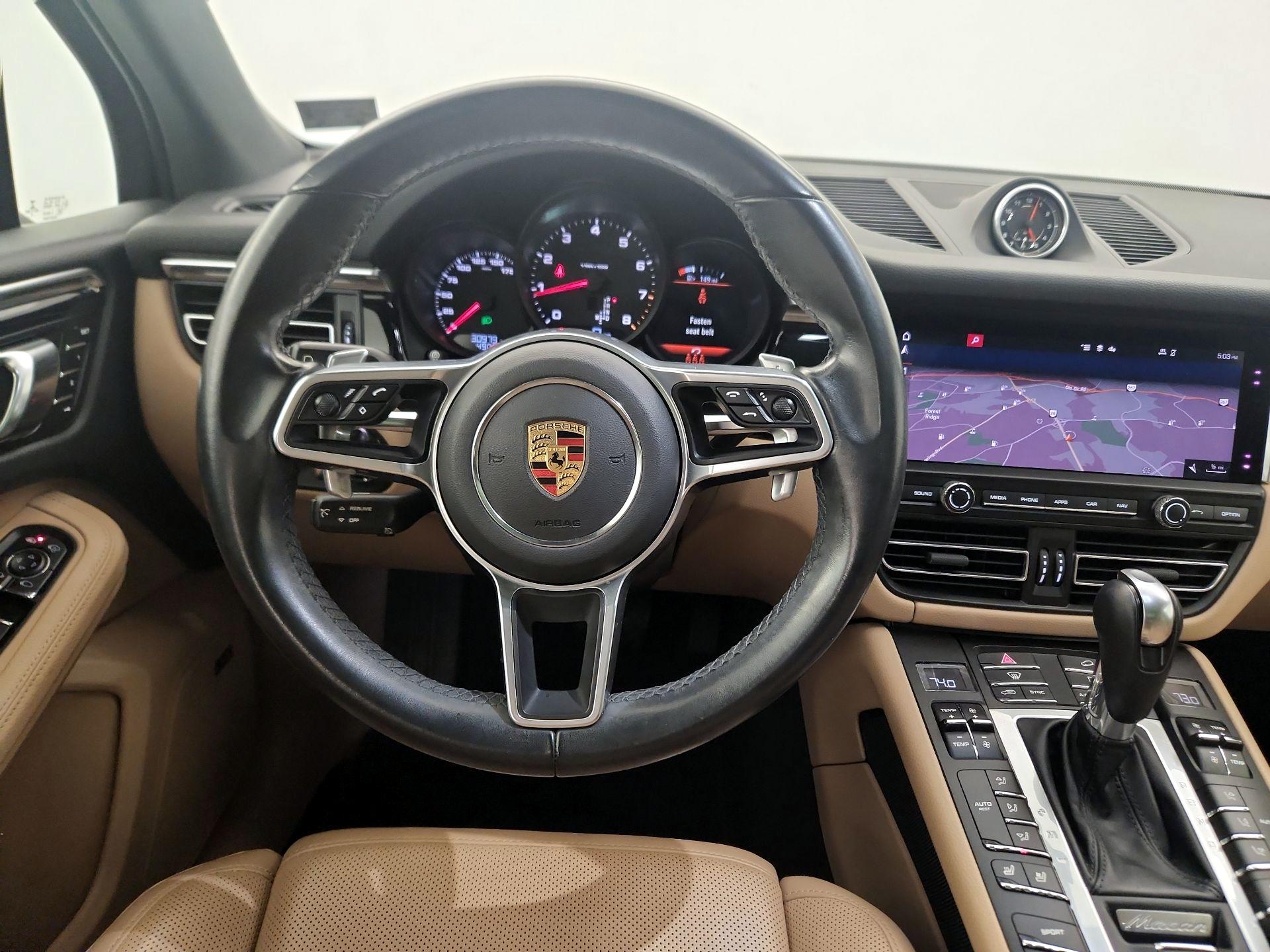 Thumbnail: 2021 Porsche Macan - 10