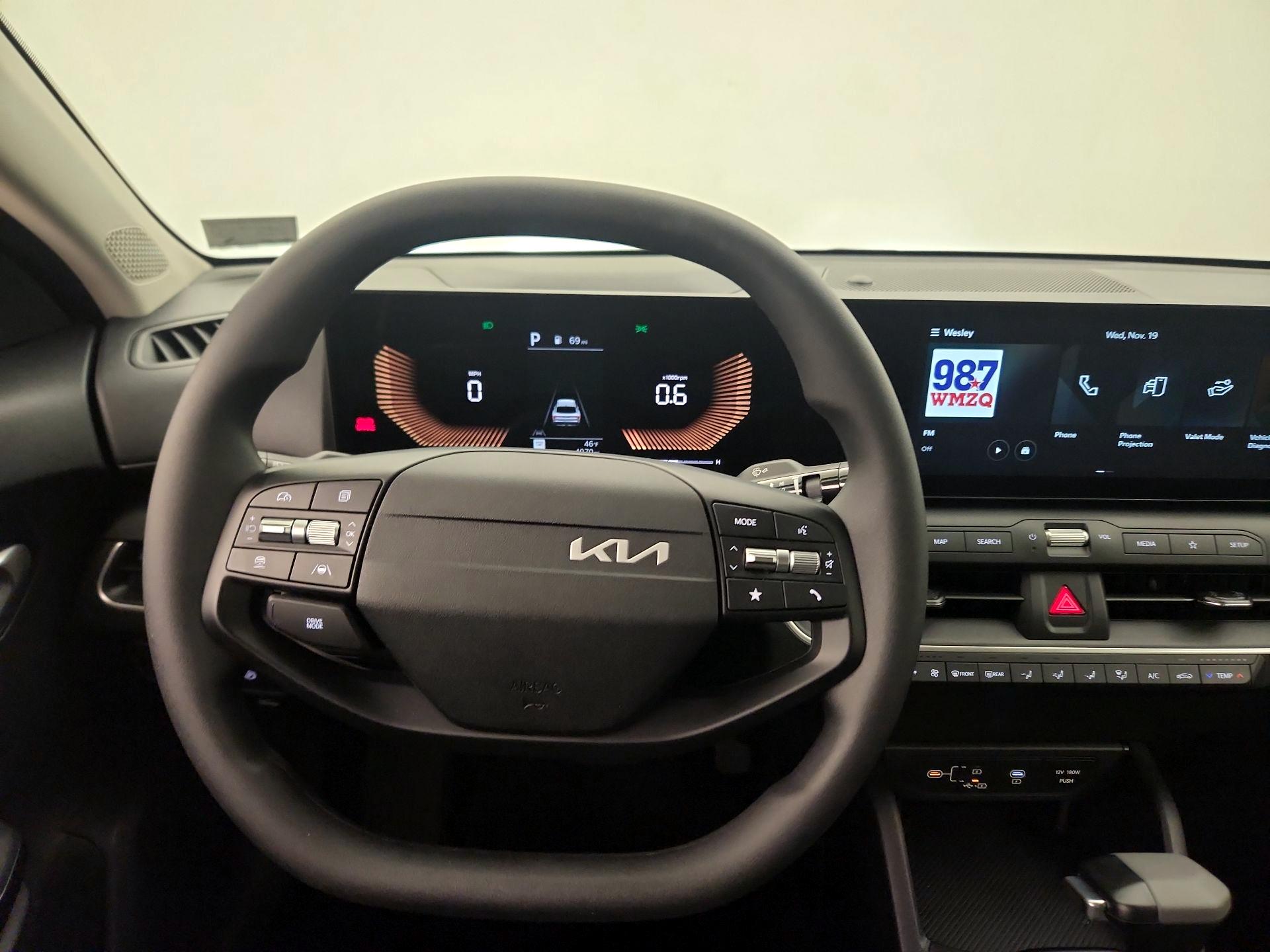 Thumbnail: 2025 Kia K4 - 10