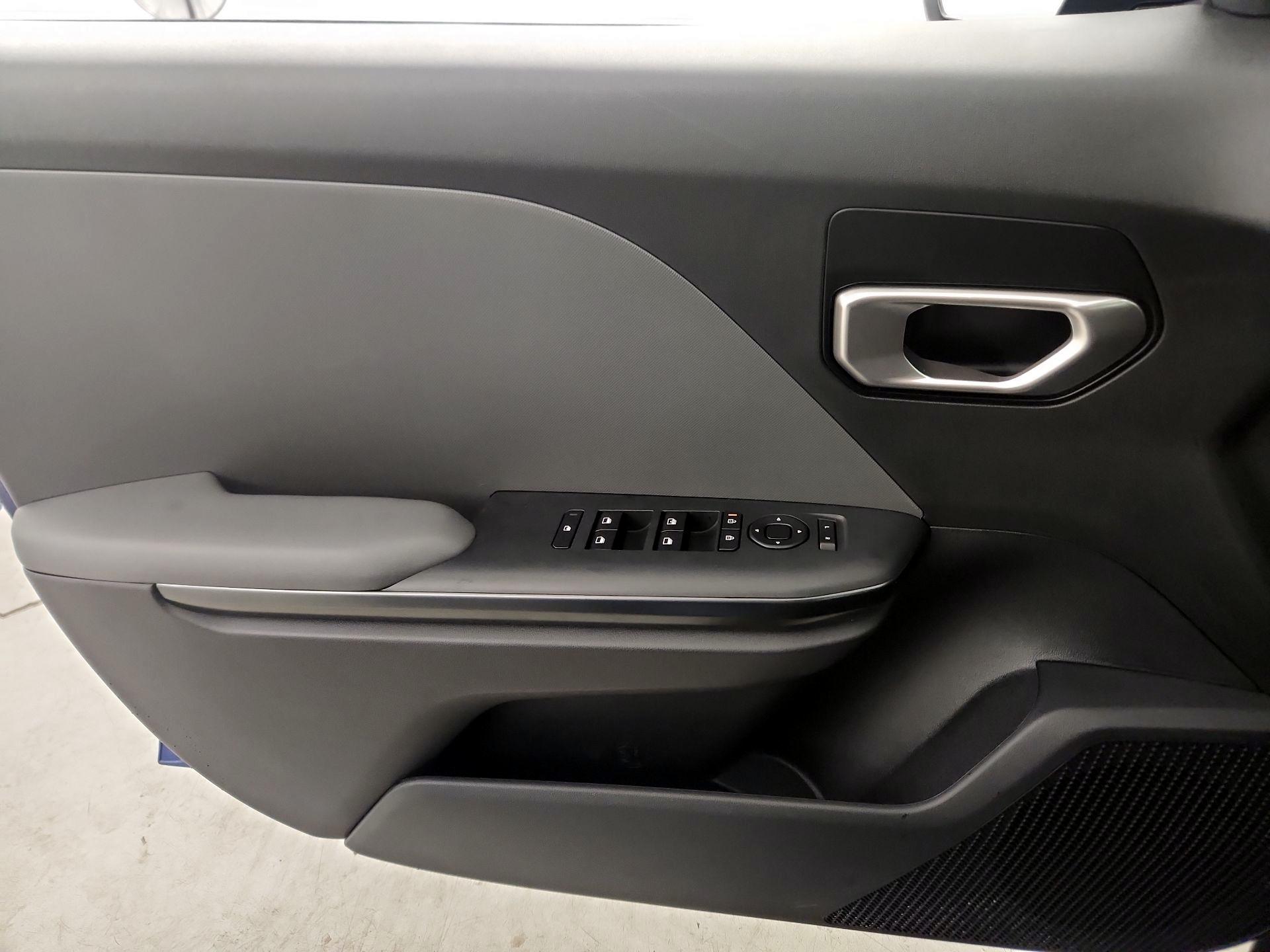 Thumbnail: 2025 Kia K4 - 12