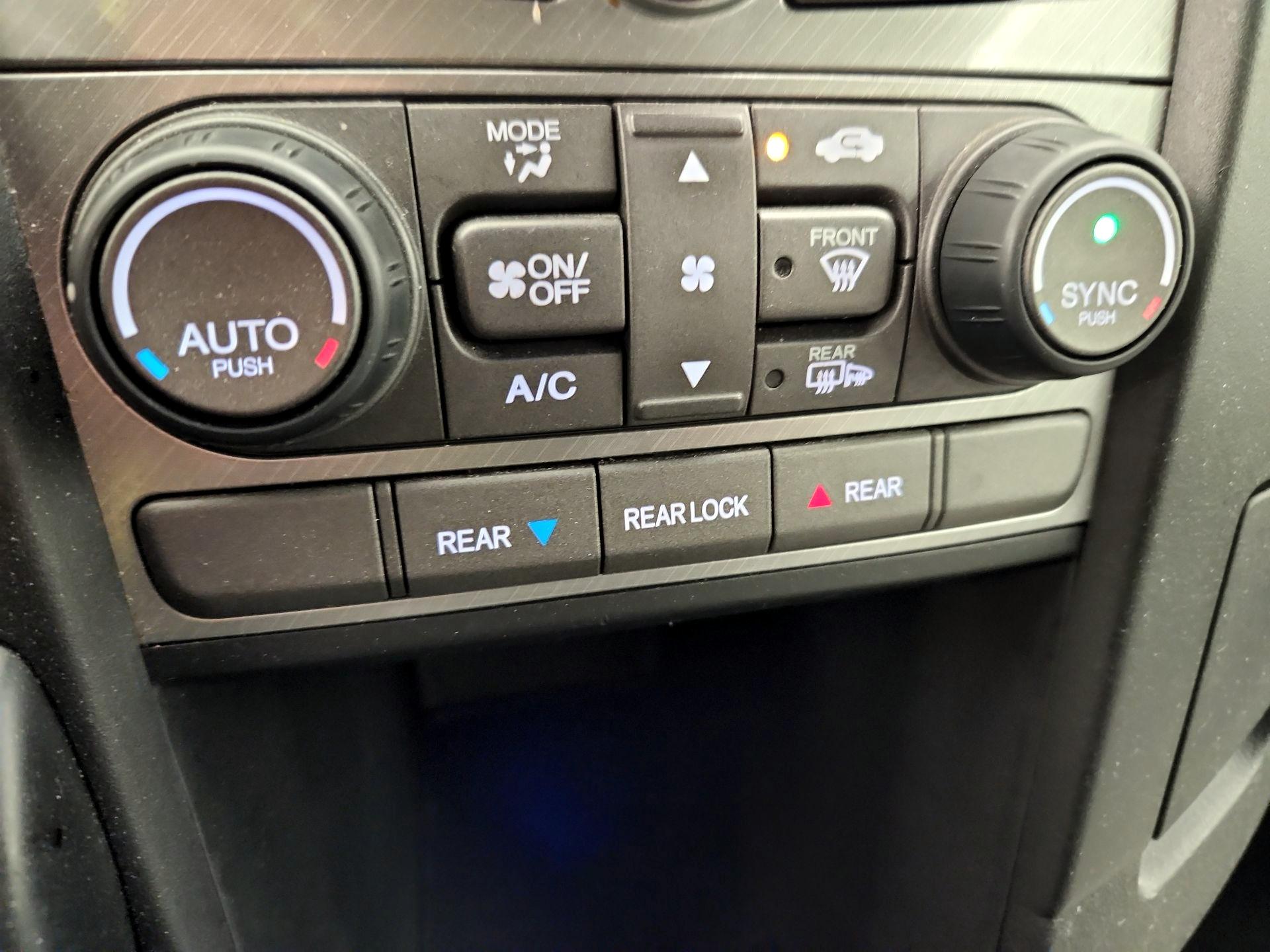 Thumbnail: 2014 Honda Pilot - 16