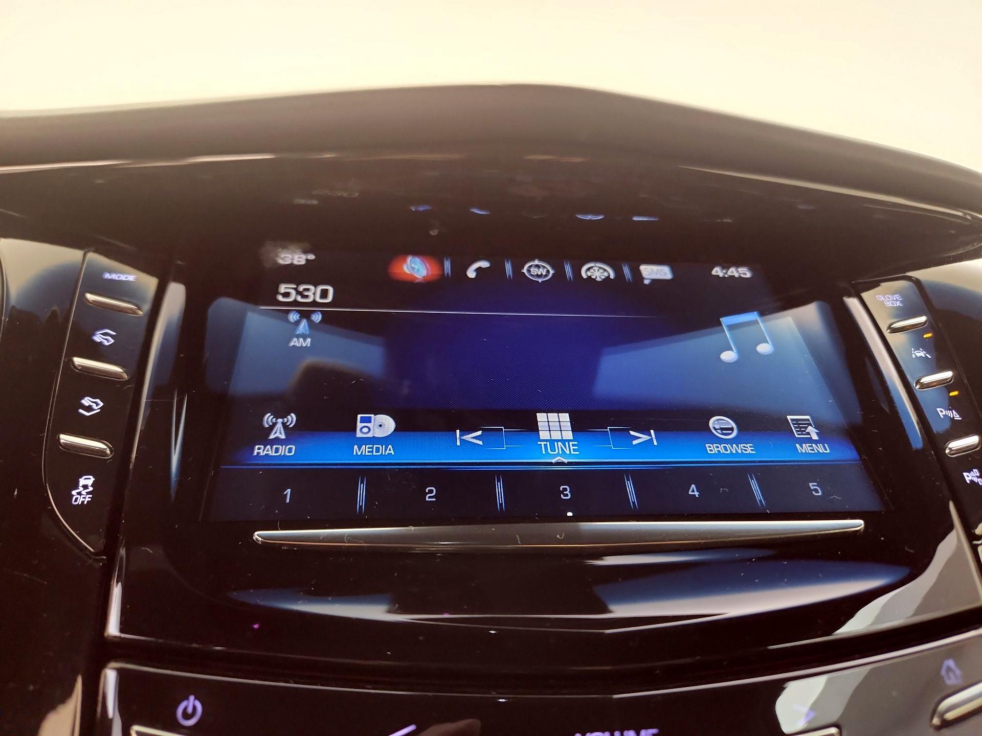 Thumbnail: 2018 Cadillac Escalade - 16