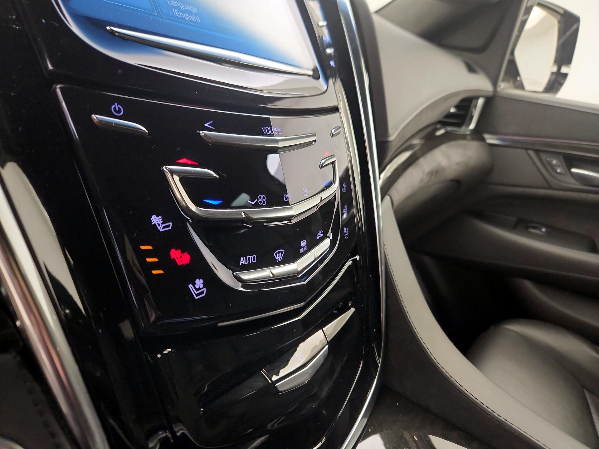 Thumbnail: 2018 Cadillac Escalade - 17