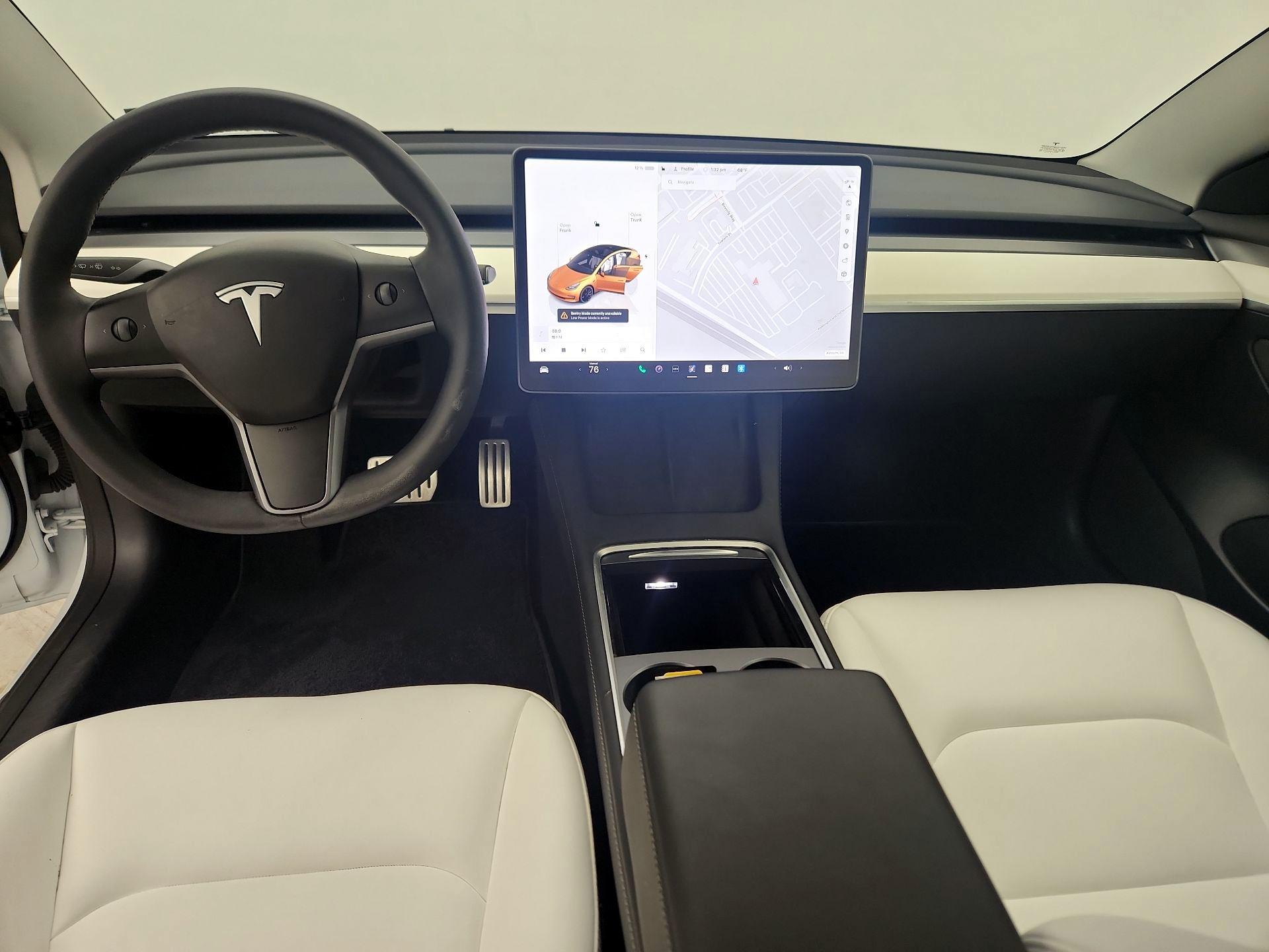 Thumbnail: 2023 Tesla Model 3 - 9