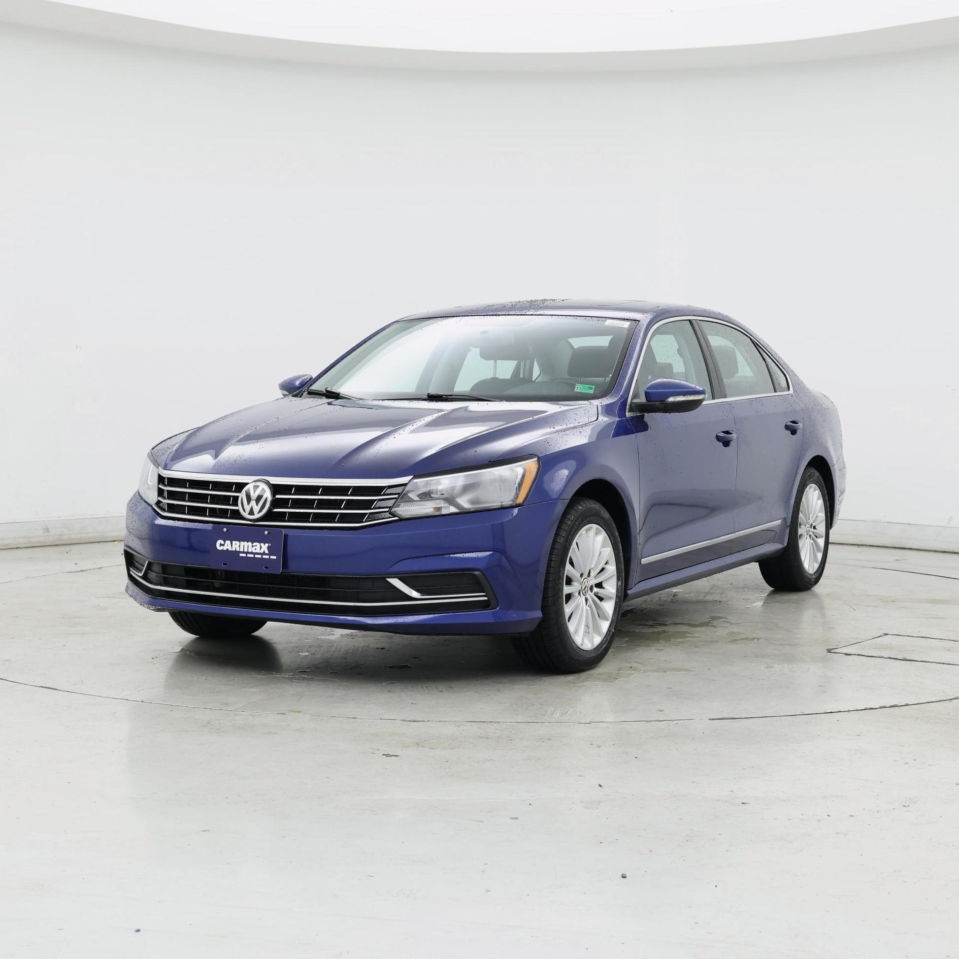 Thumbnail: 2017 Volkswagen Passat - 4