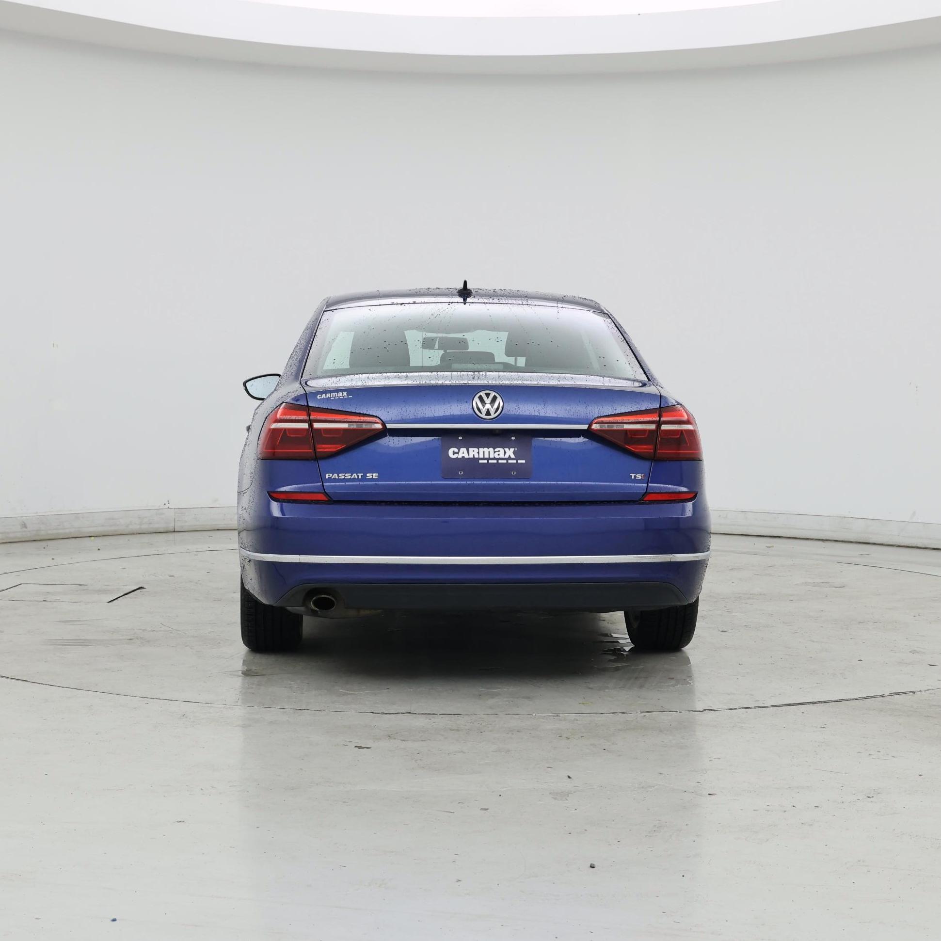 Thumbnail: 2017 Volkswagen Passat - 6