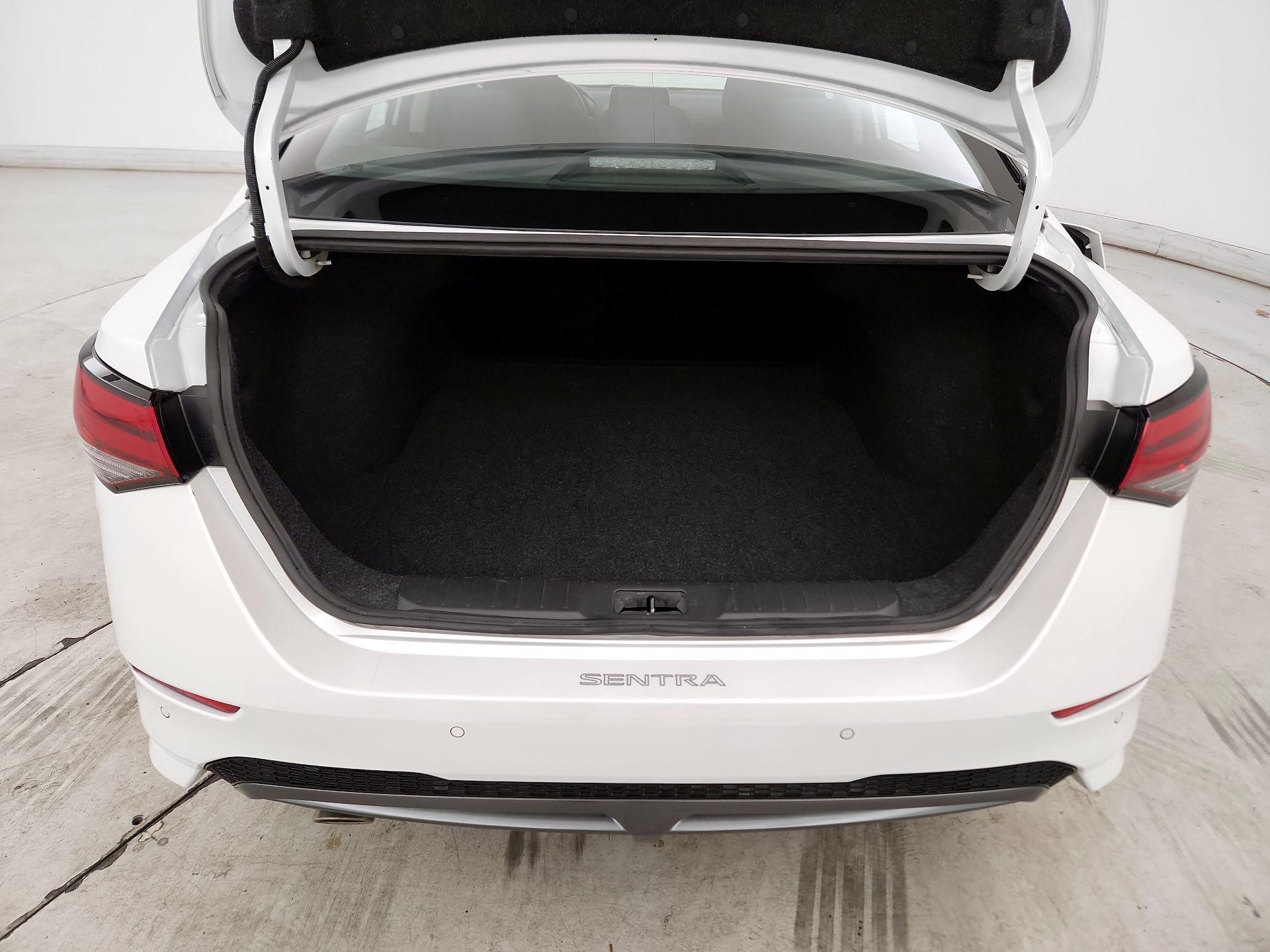 Thumbnail: 2021 Nissan Sentra - 20