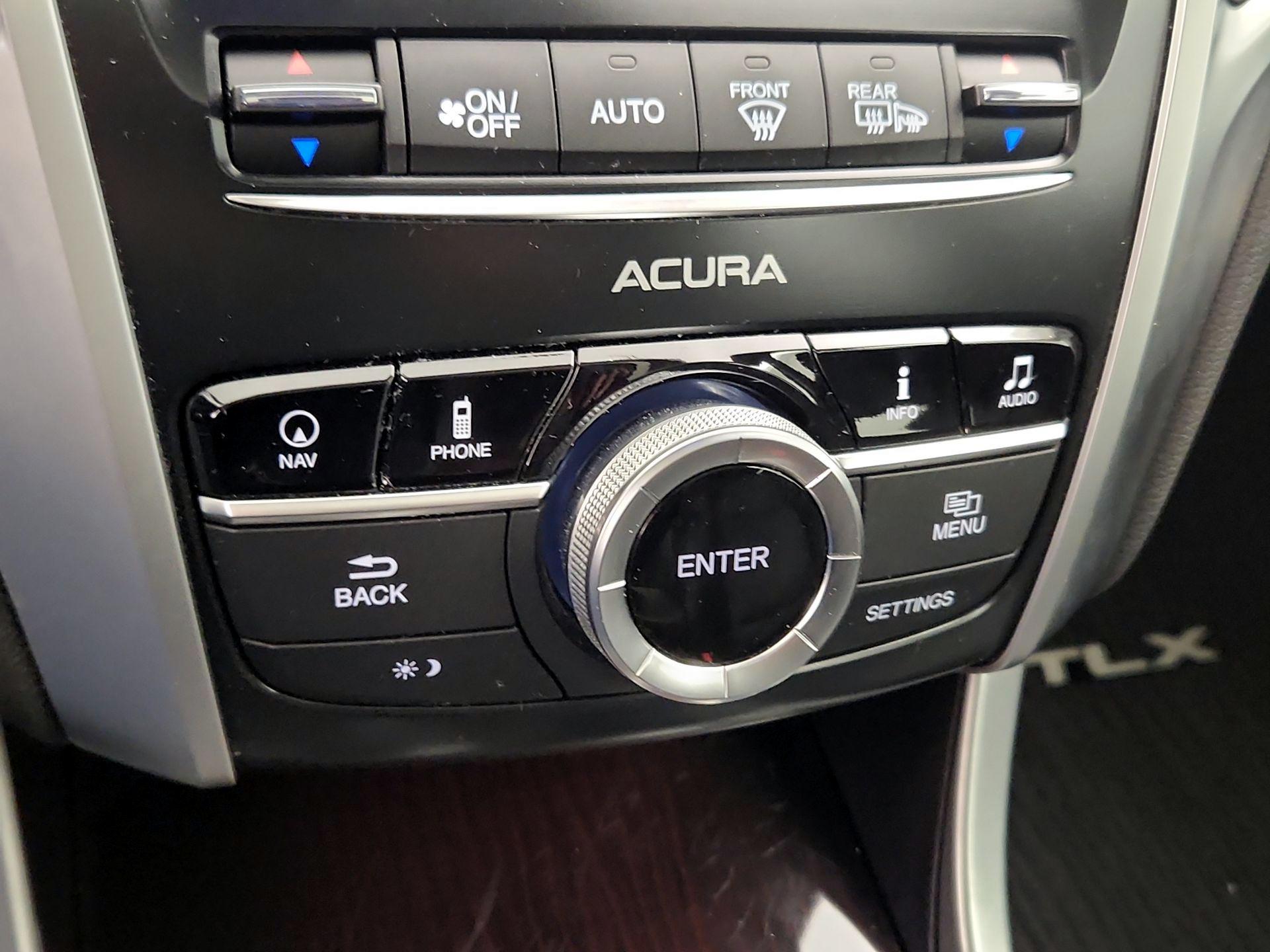 Thumbnail: 2015 Acura TLX - 17