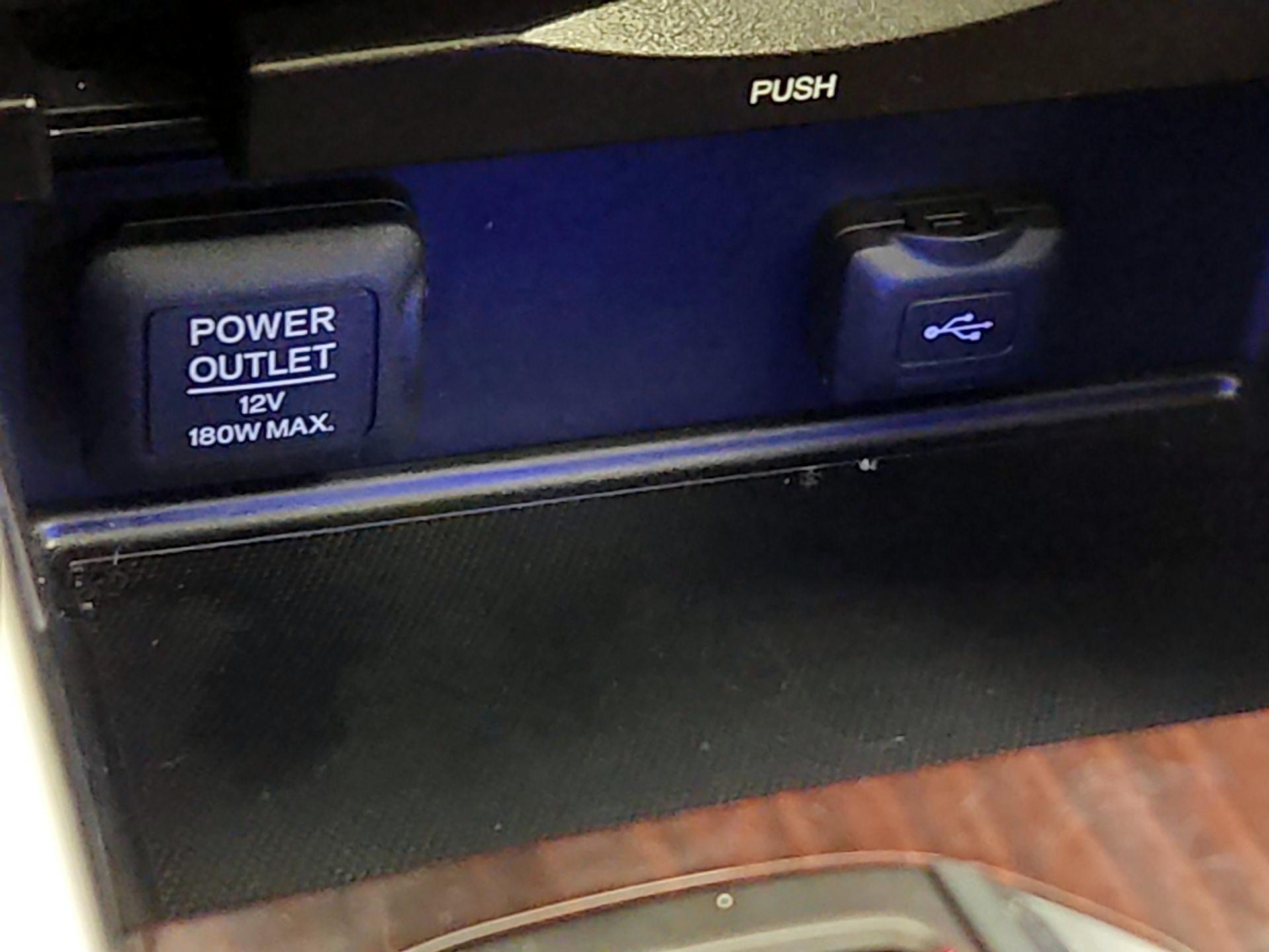 Thumbnail: 2015 Acura TLX - 19